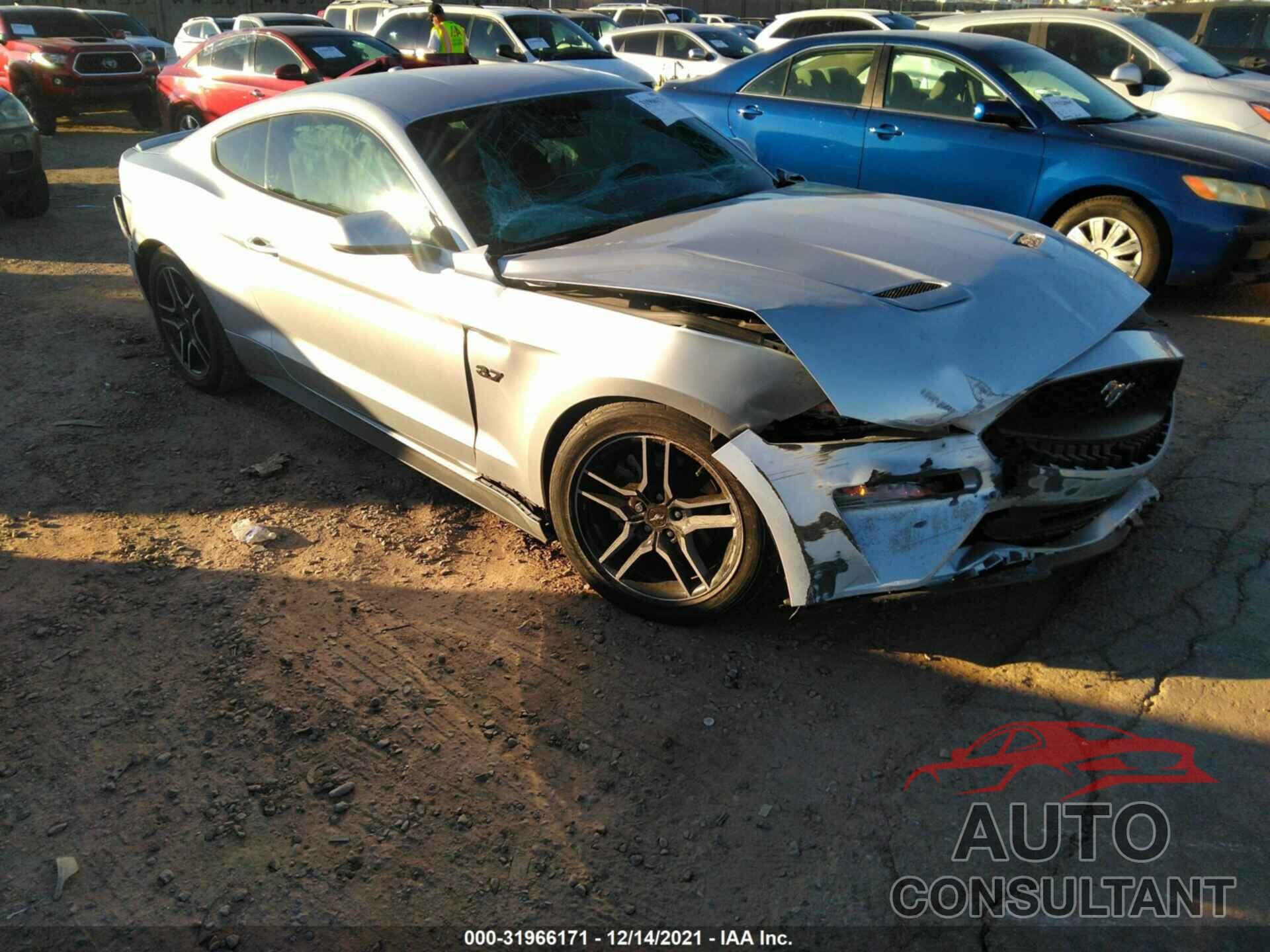 FORD MUSTANG 2018 - 1FA6P8TH1J5129221
