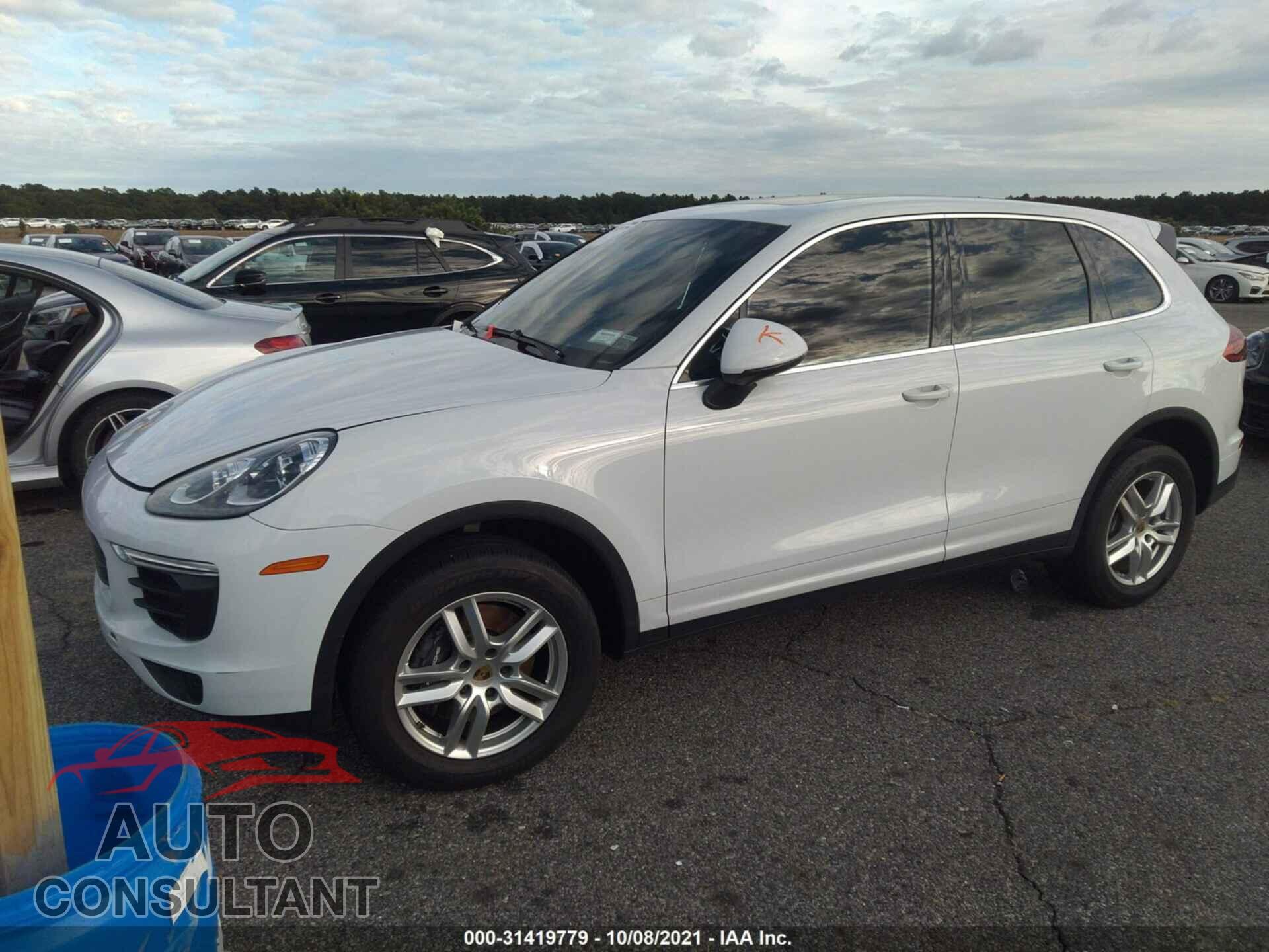 PORSCHE CAYENNE 2016 - WP1AA2A29GLA00471