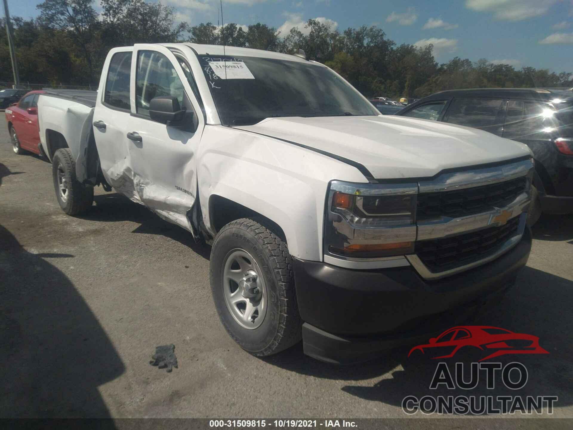 CHEVROLET SILVERADO 1500 2018 - 1GCRCNEC5JZ317042