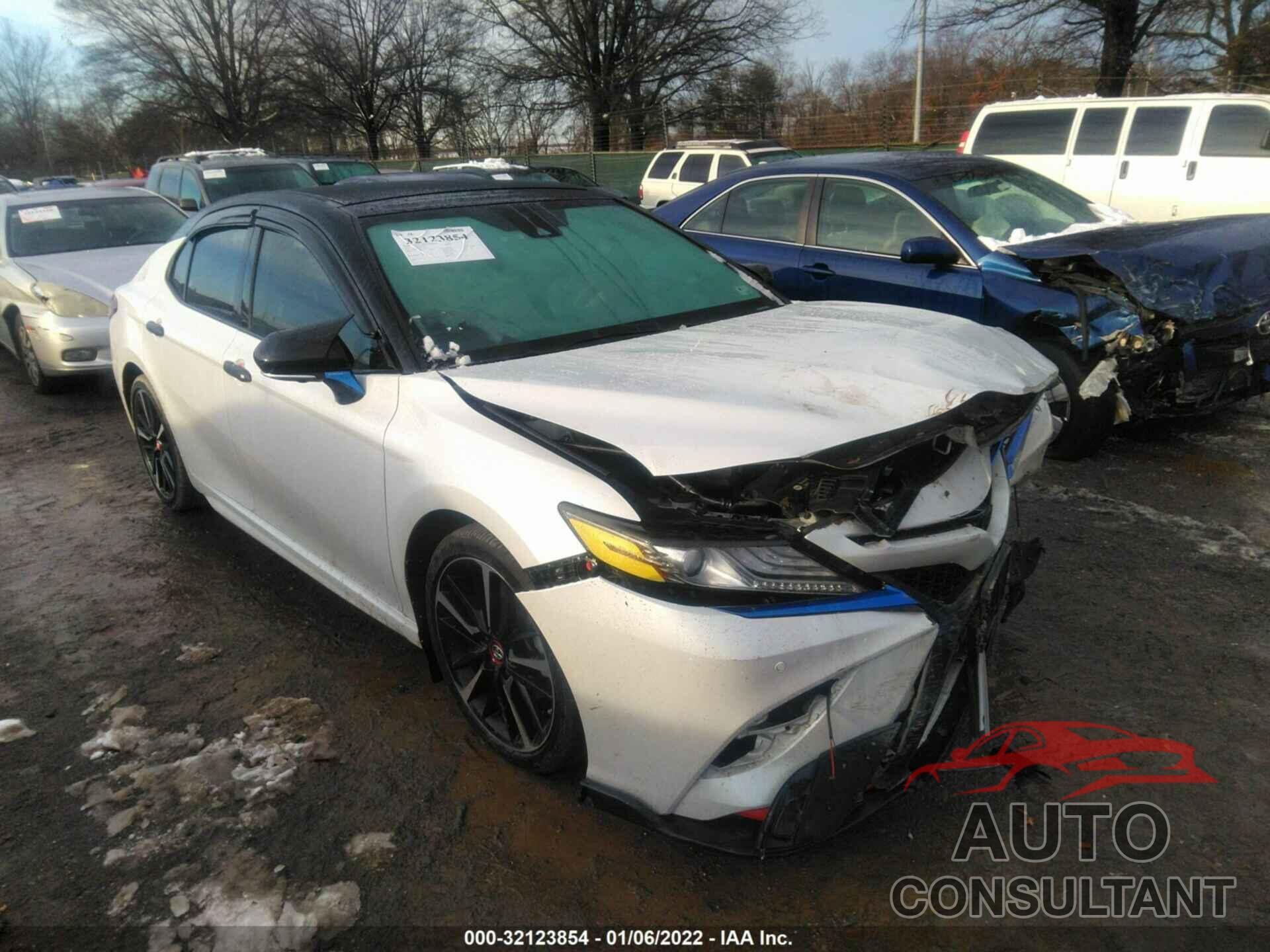 TOYOTA CAMRY 2019 - 4T1B61HK4KU175832