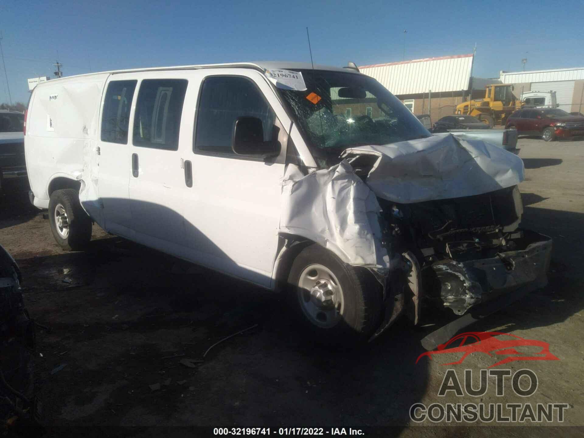 CHEVROLET EXPRESS CARGO VAN 2019 - 1GCWGBFG6K1316327