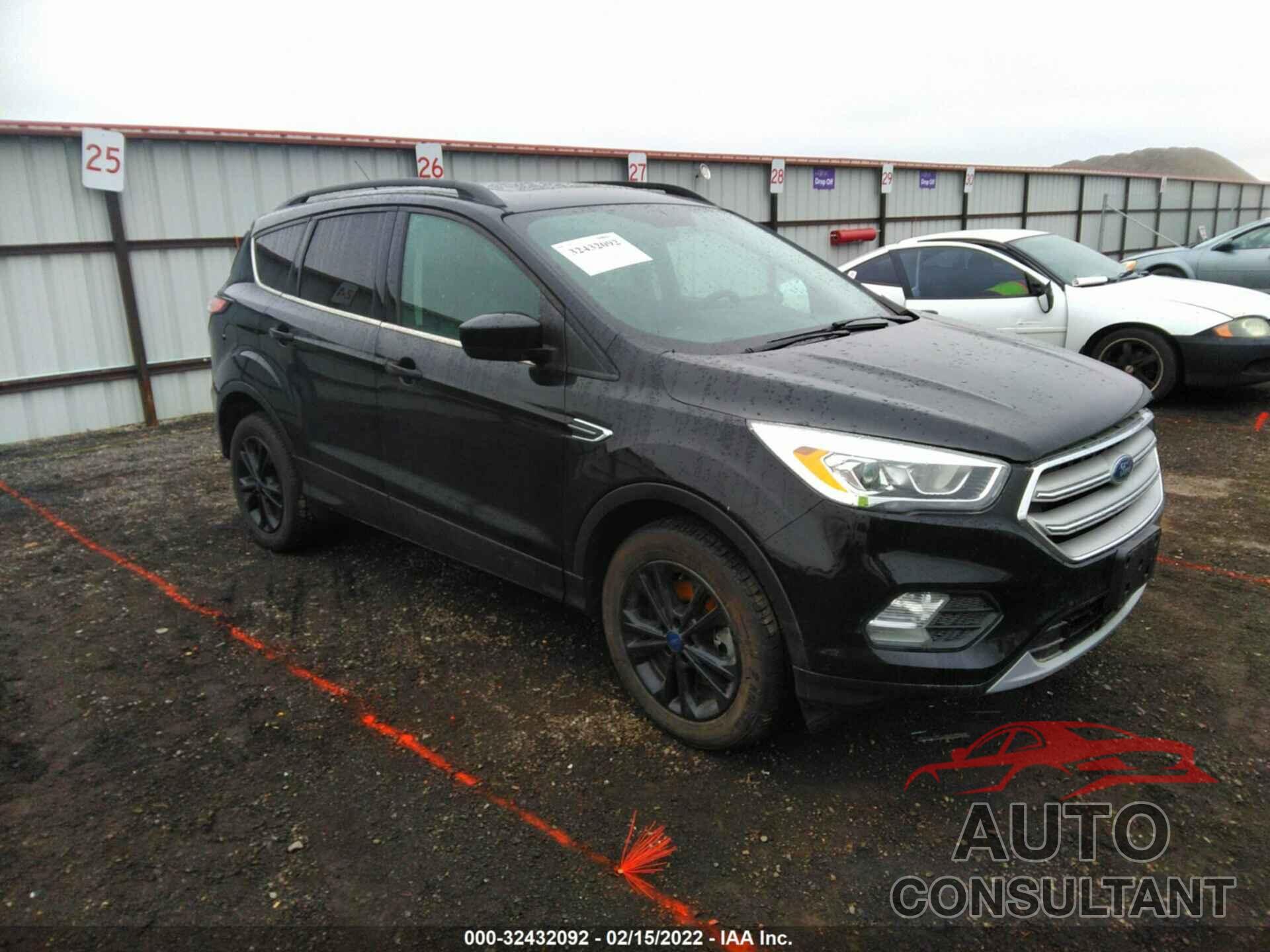 FORD ESCAPE 2017 - 1FMCU9G90HUB66979