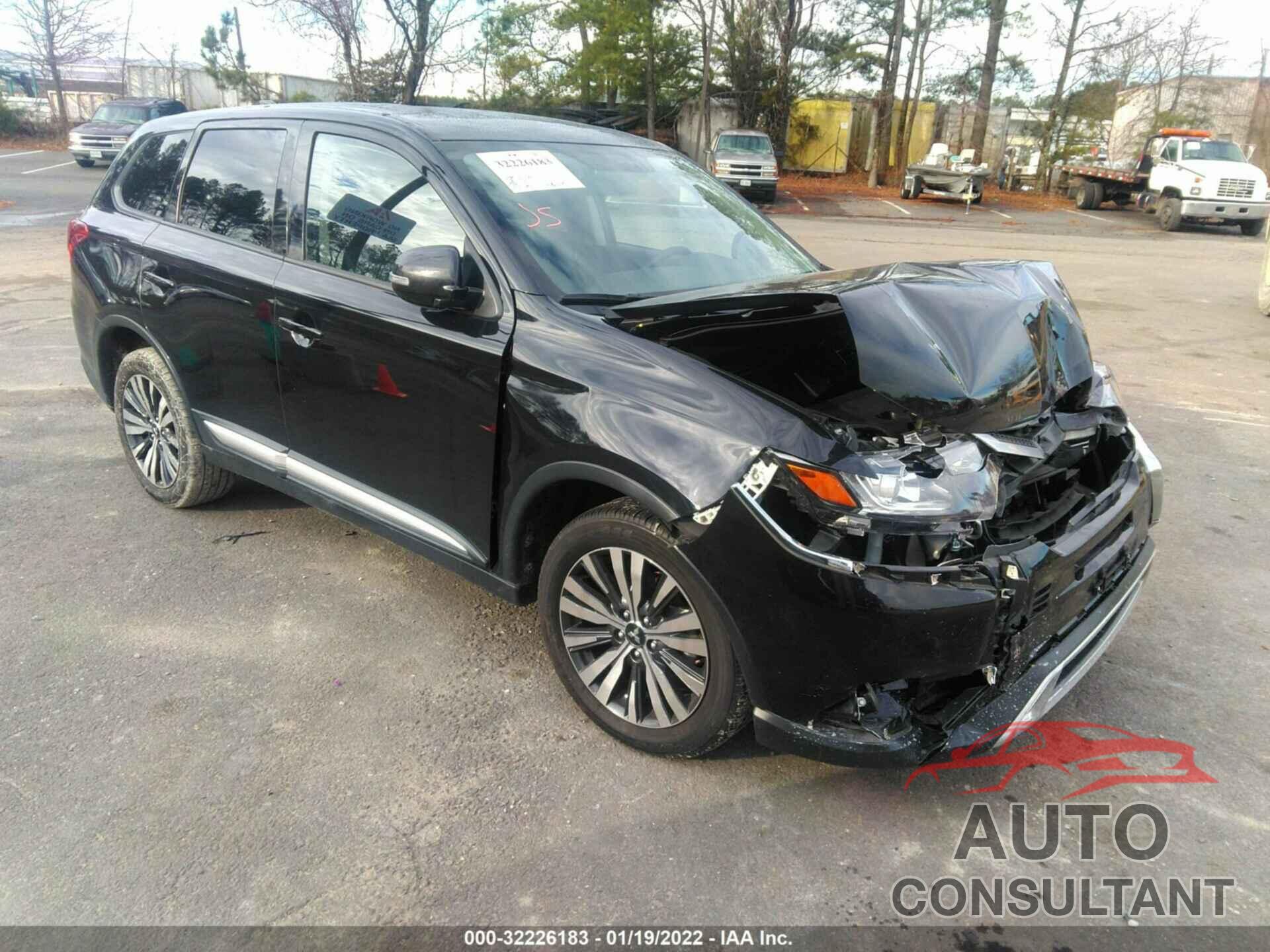 MITSUBISHI OUTLANDER 2019 - JA4AD3A31KZ049784