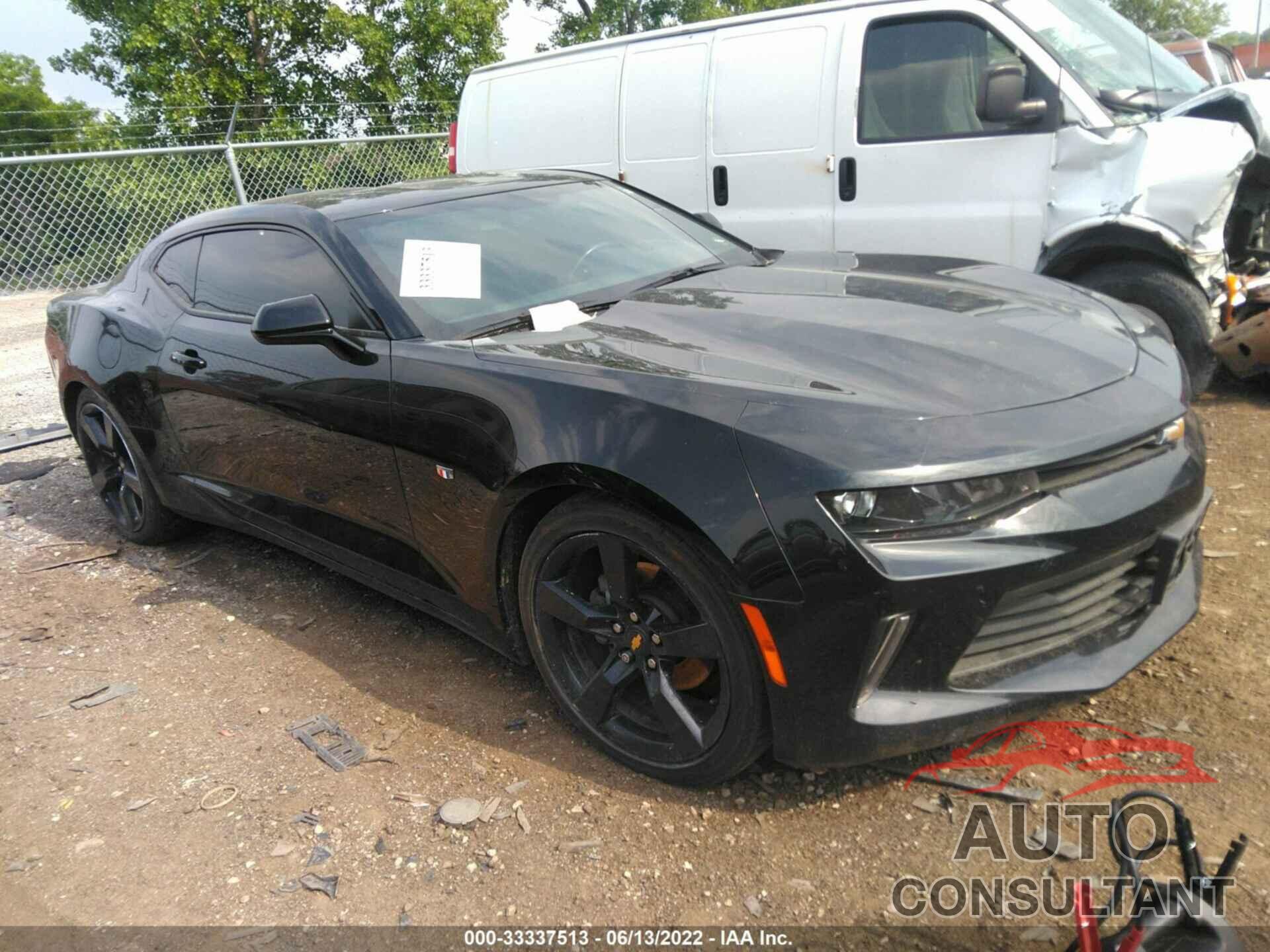 CHEVROLET CAMARO 2018 - 1G1FB1RX5J0131865