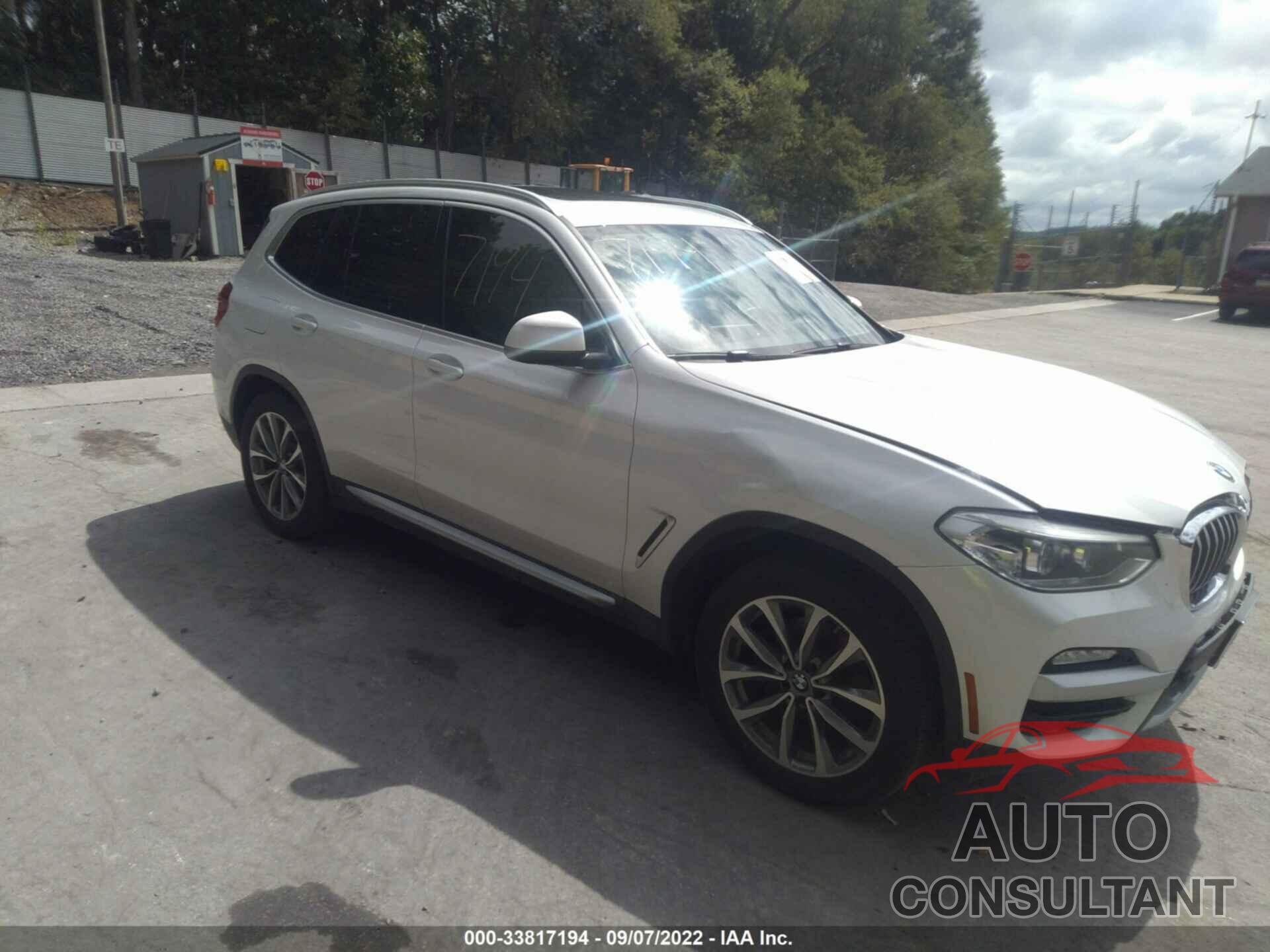 BMW X3 2019 - 5UXTR9C5XKLR04405