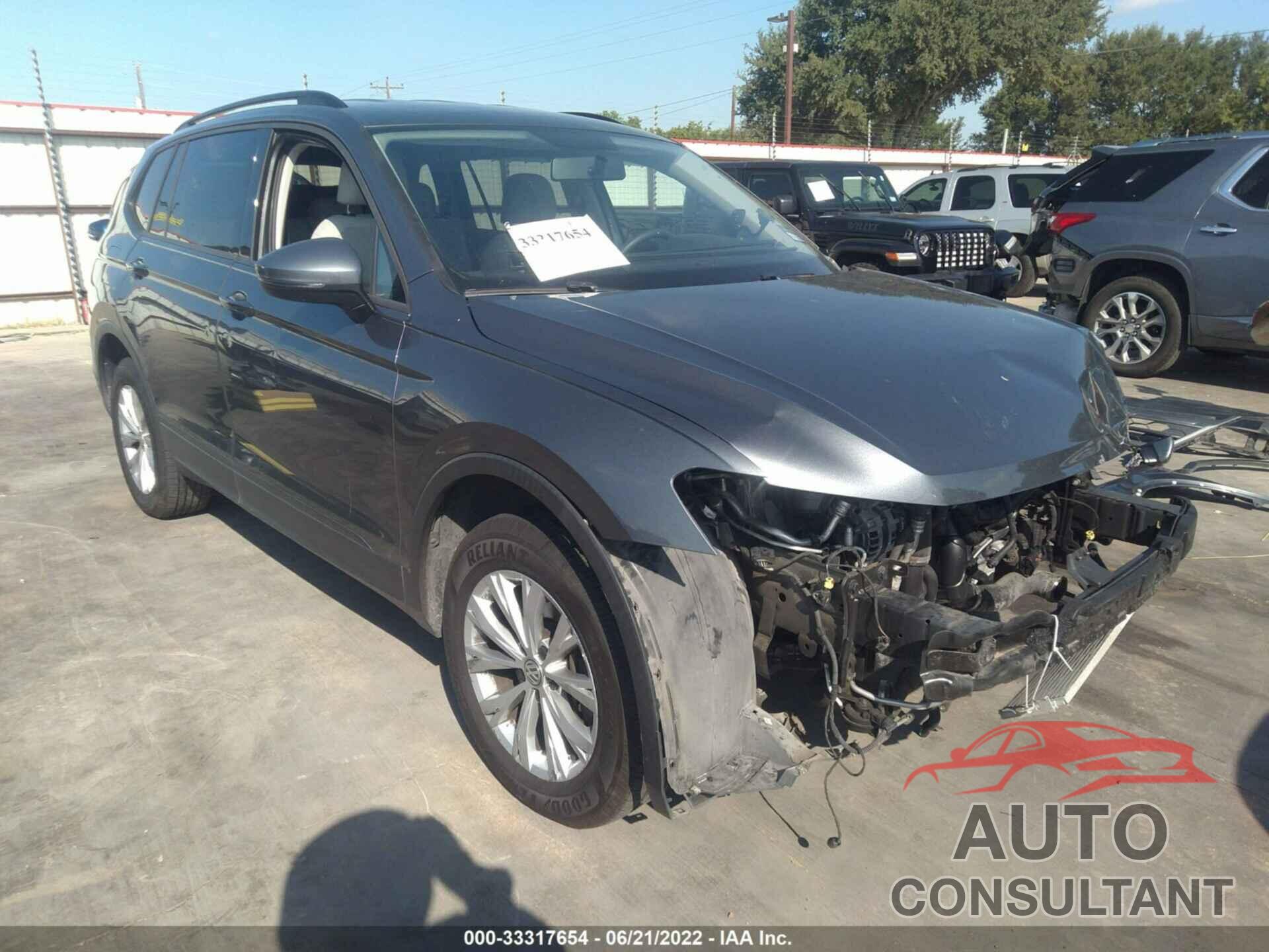 VOLKSWAGEN TIGUAN 2018 - 3VV1B7AX3JM089789