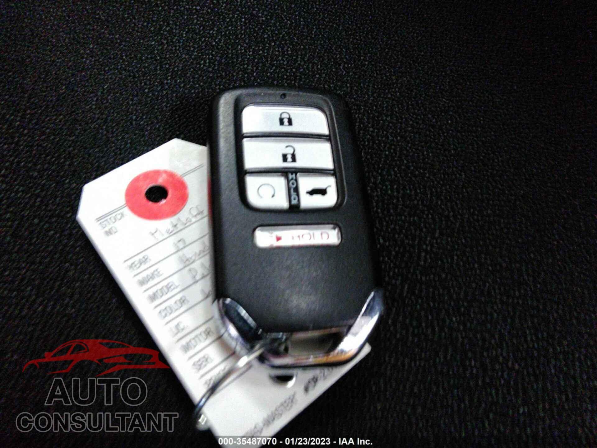 HONDA PILOT 2017 - 5FNYF6H06HB022820