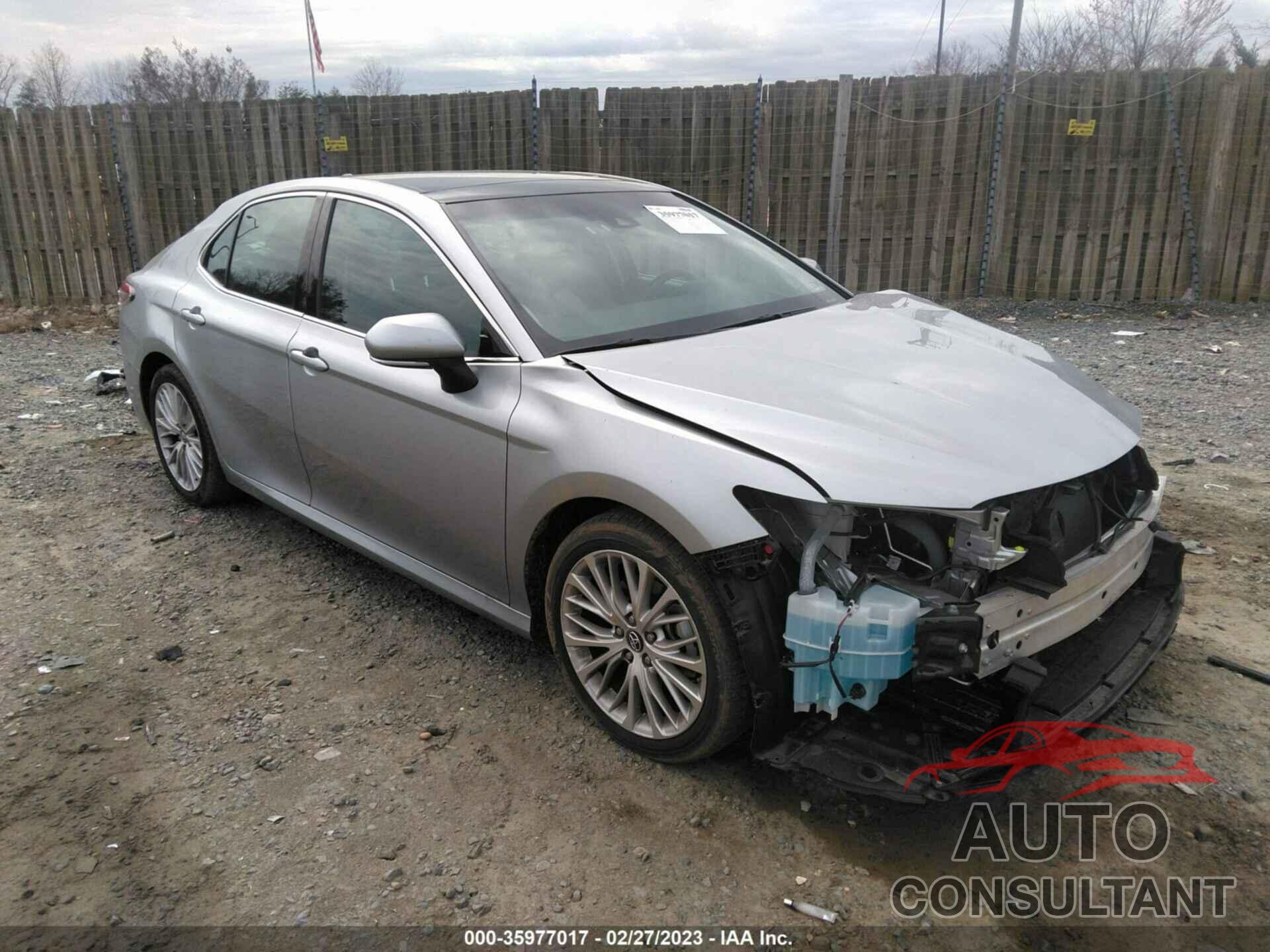 TOYOTA CAMRY 2018 - 4T1BZ1HK6JU010421