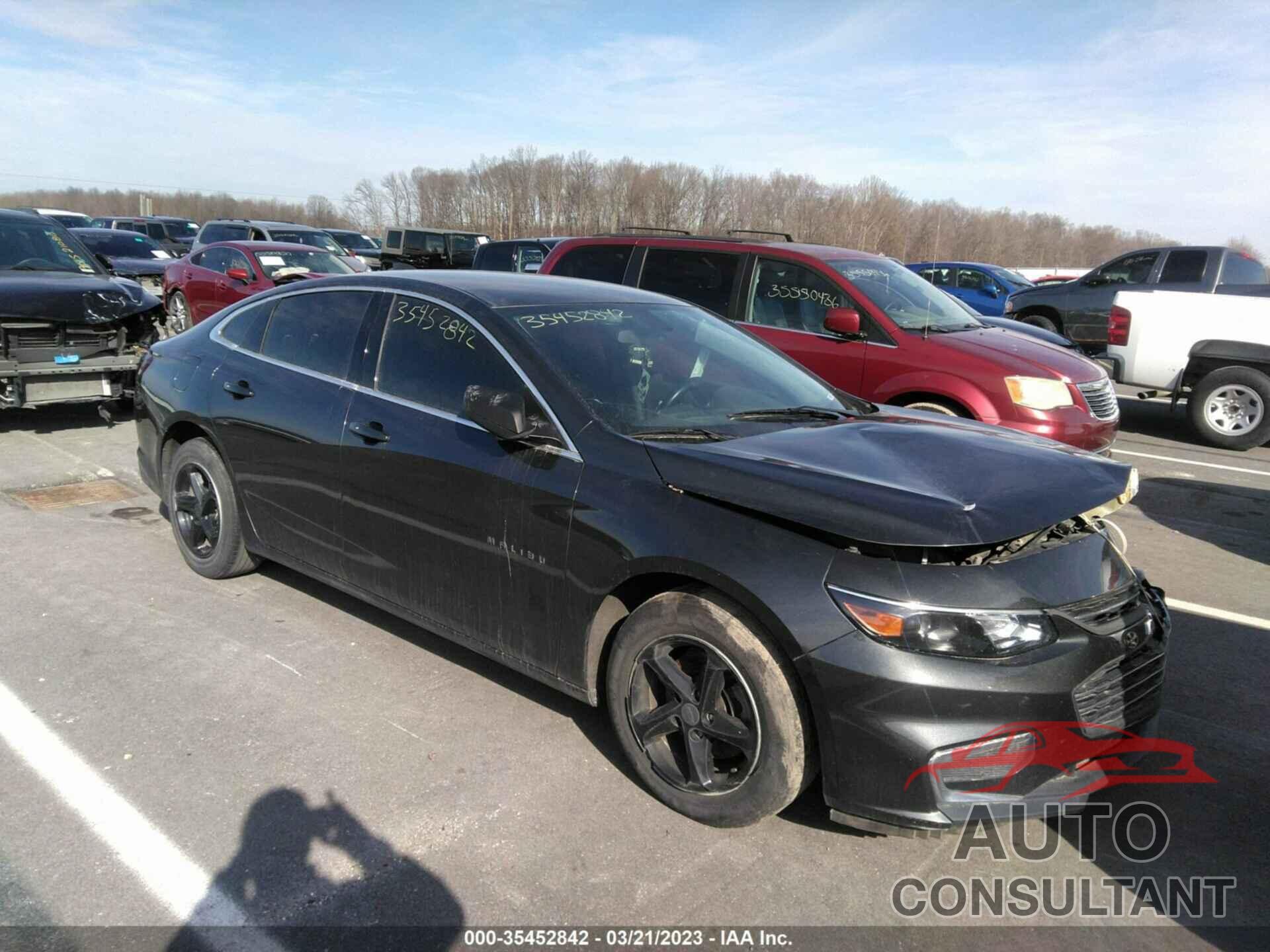 CHEVROLET MALIBU 2018 - 1G1ZB5ST5JF113326