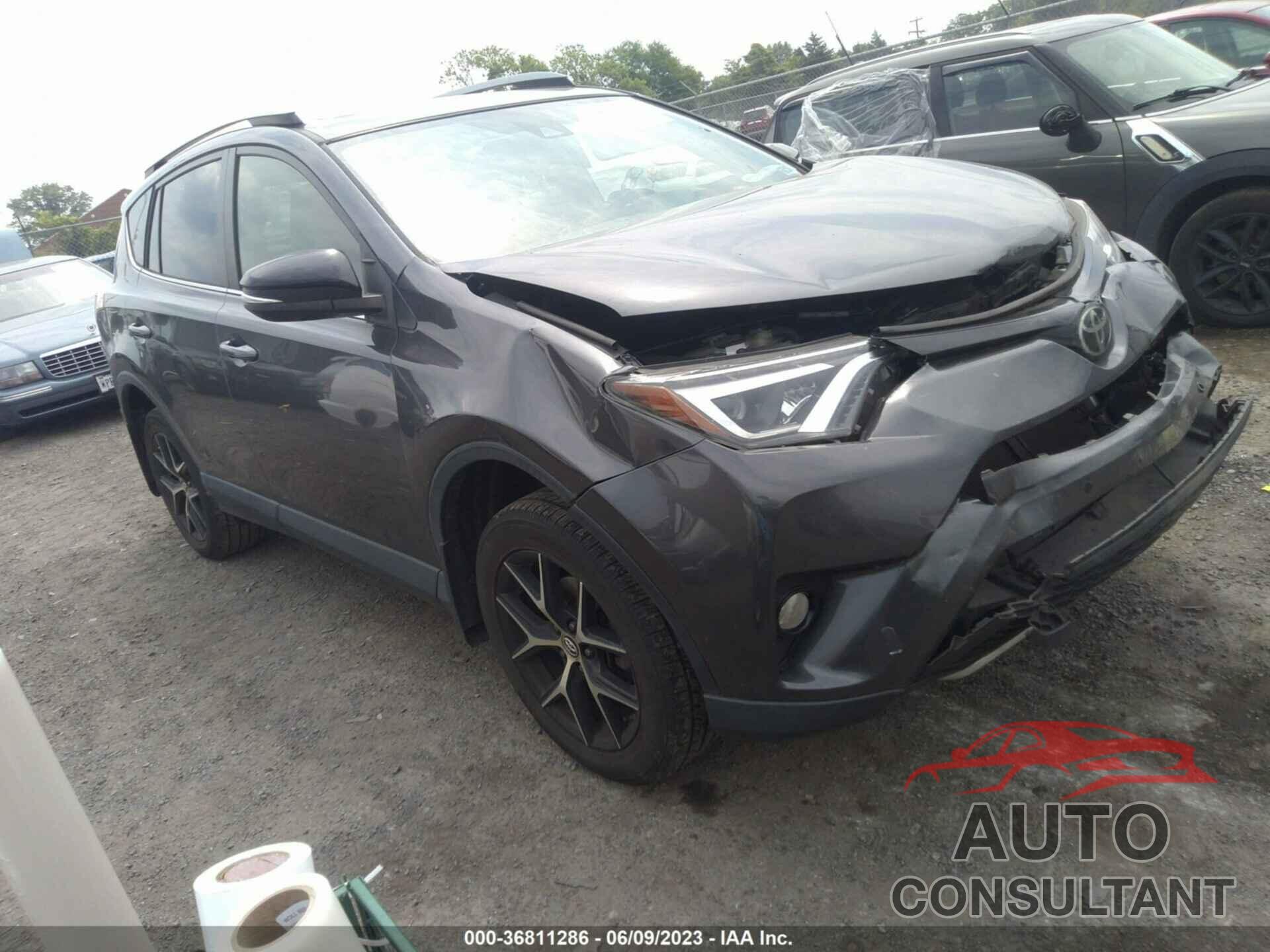 TOYOTA RAV4 2017 - JTMJFREV9HJ709589