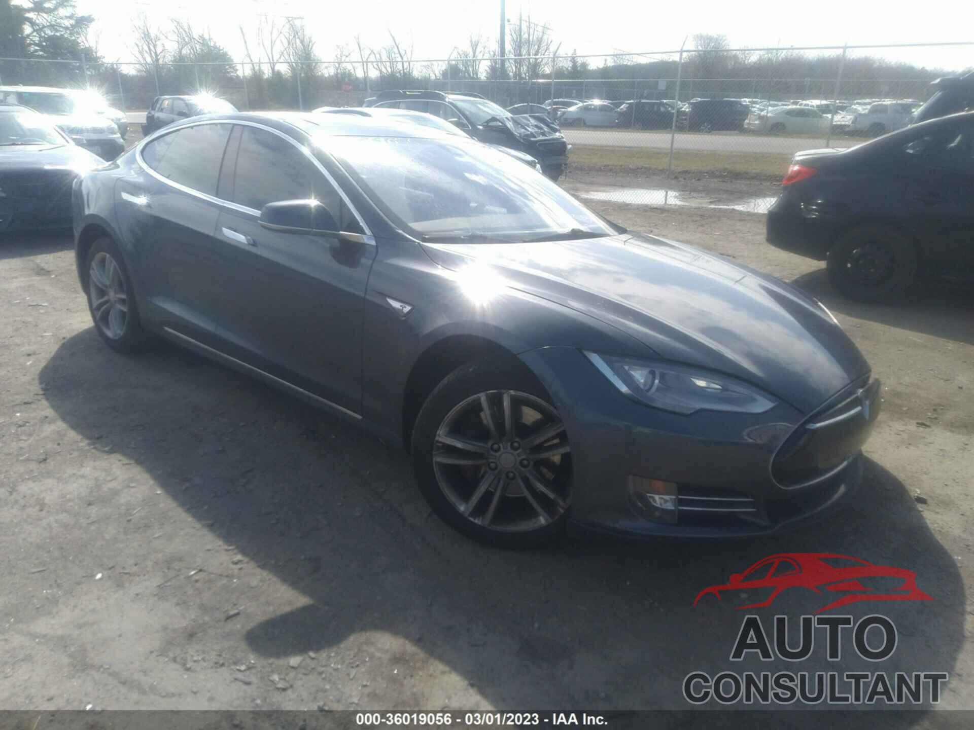 TESLA MODEL S 2015 - 5YJSA1H27FFP70661