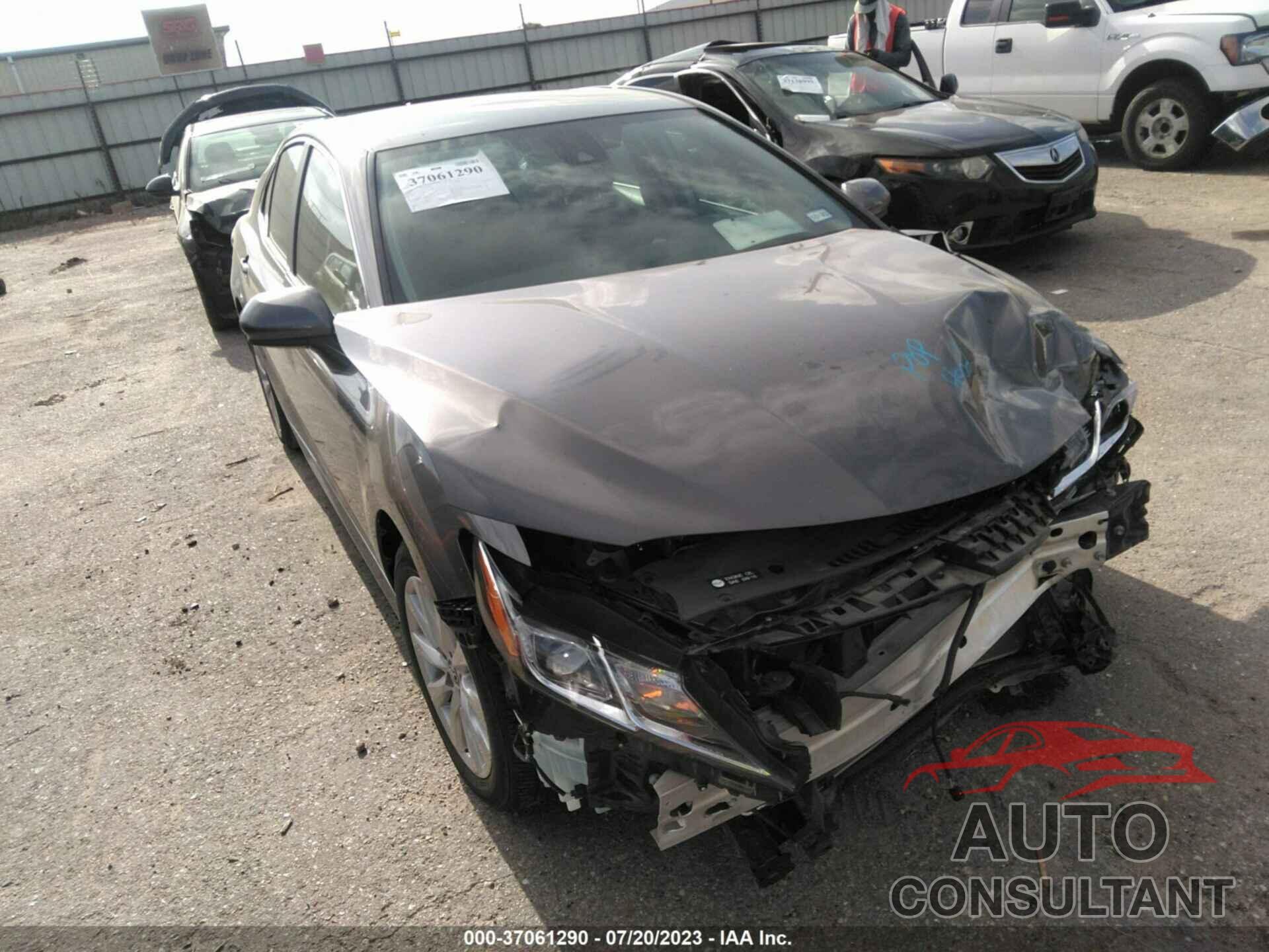 TOYOTA CAMRY 2020 - 4T1C11AK1LU893904