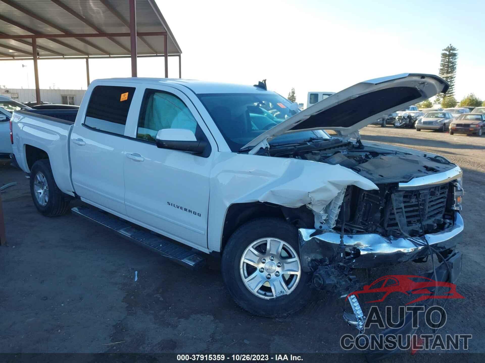 CHEVROLET SILVERADO 1500 2018 - 3GCUKREC2JG615486