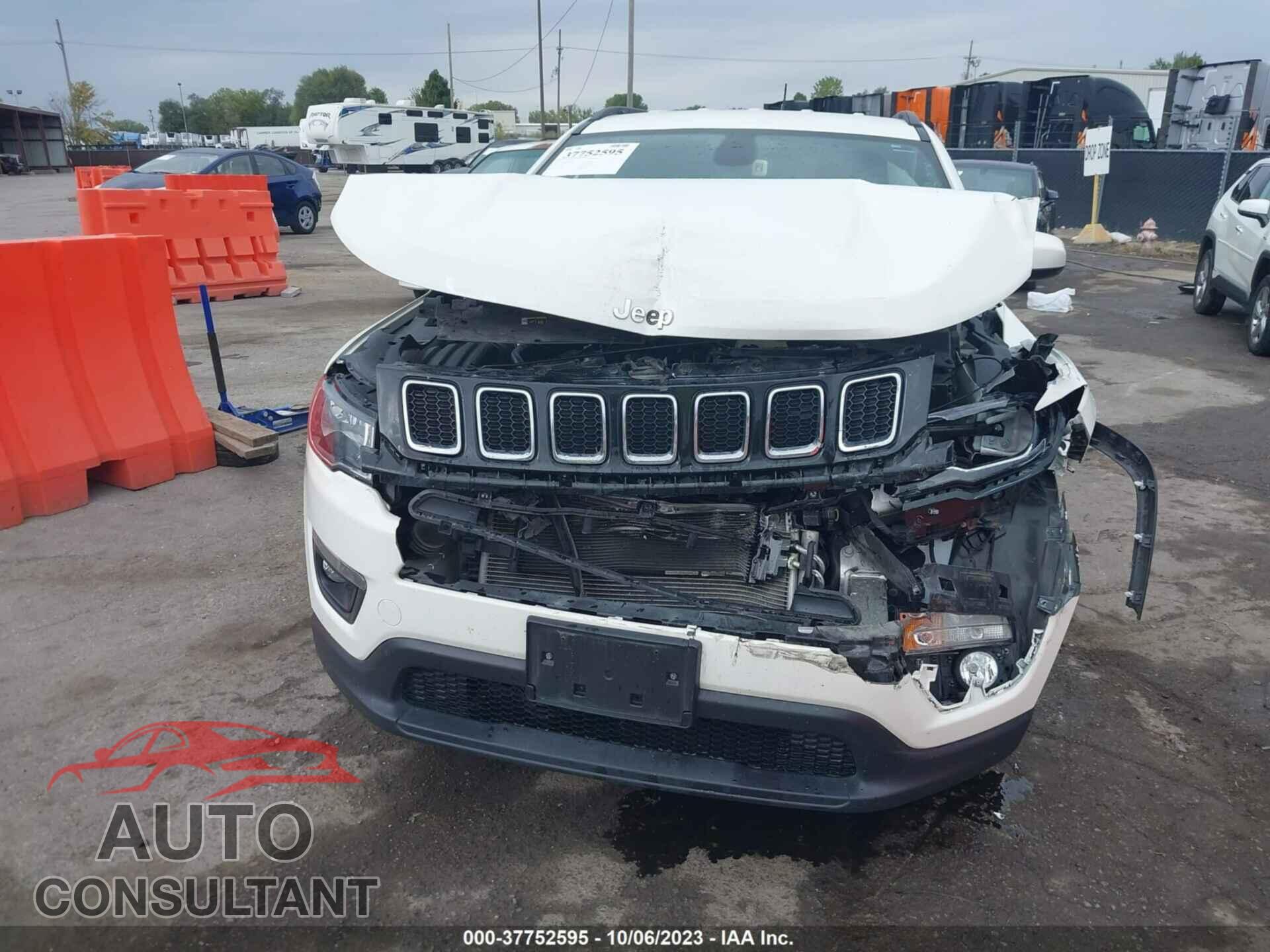 JEEP COMPASS 2019 - 3C4NJDBB3KT846587