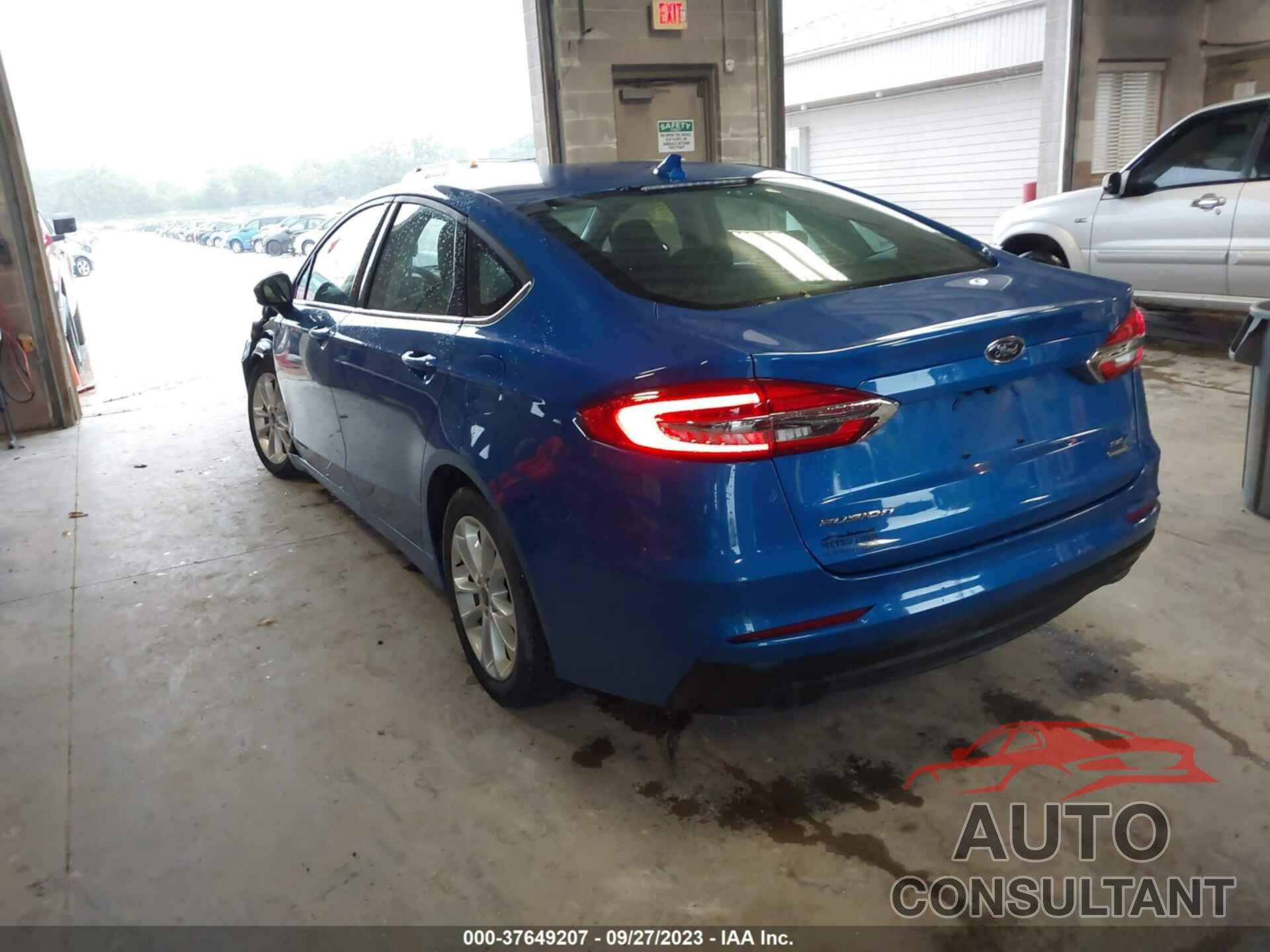 FORD FUSION 2020 - 3FA6P0LU7LR105648