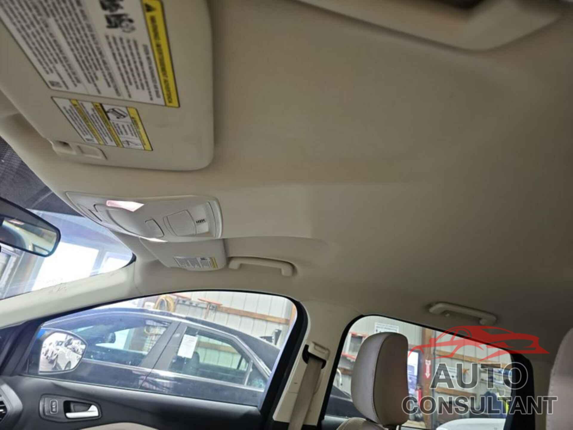 FORD ESCAPE 2018 - 1FMCU9GD8JUC38389