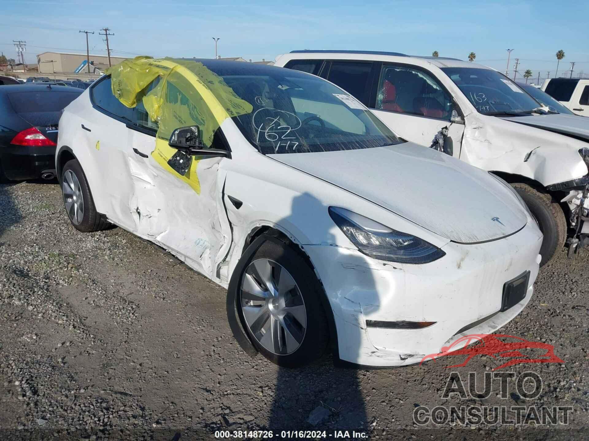 TESLA MODEL Y 2023 - 7SAYGDEE8PA102197