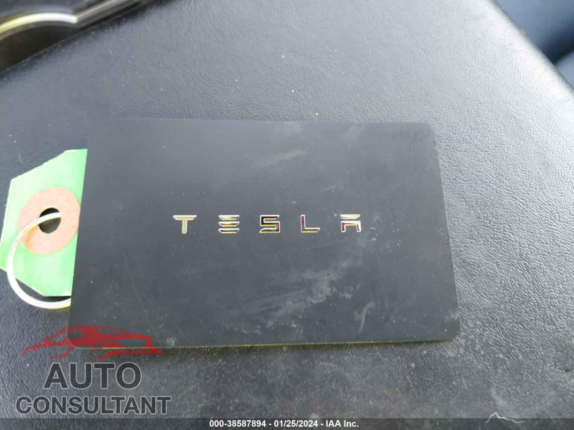 TESLA MODEL 3 2019 - 5YJ3E1EA5KF332011