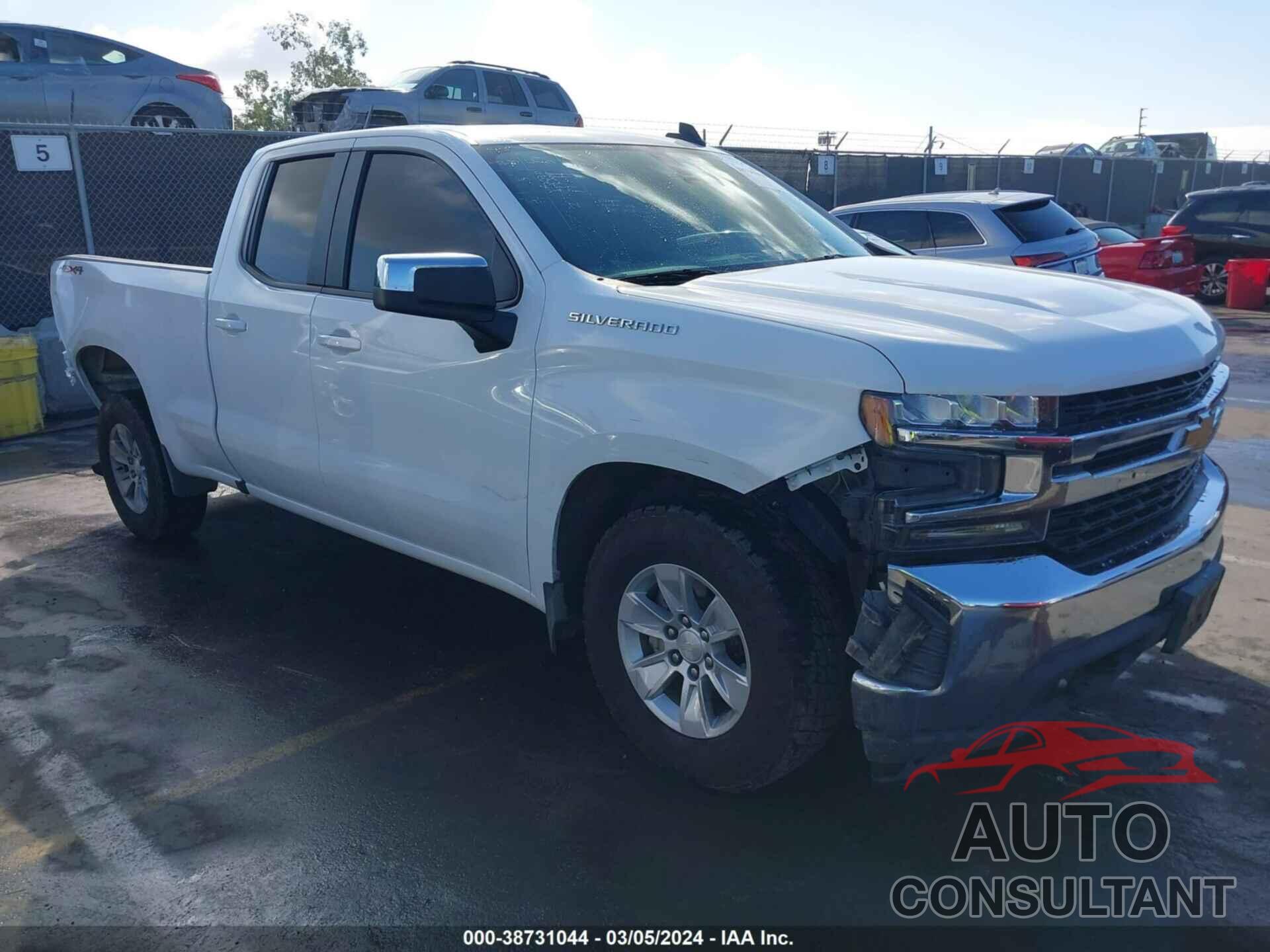 CHEVROLET SILVERADO 1500 2019 - 1GCRYDED8KZ350347