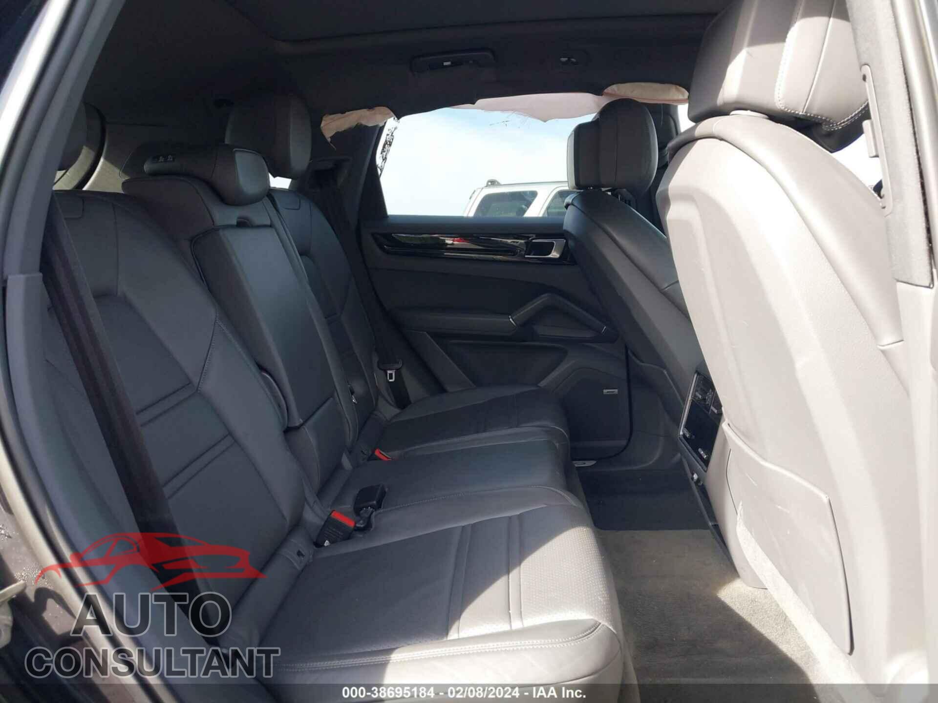PORSCHE CAYENNE 2019 - WP1AA2AY7KDA14005