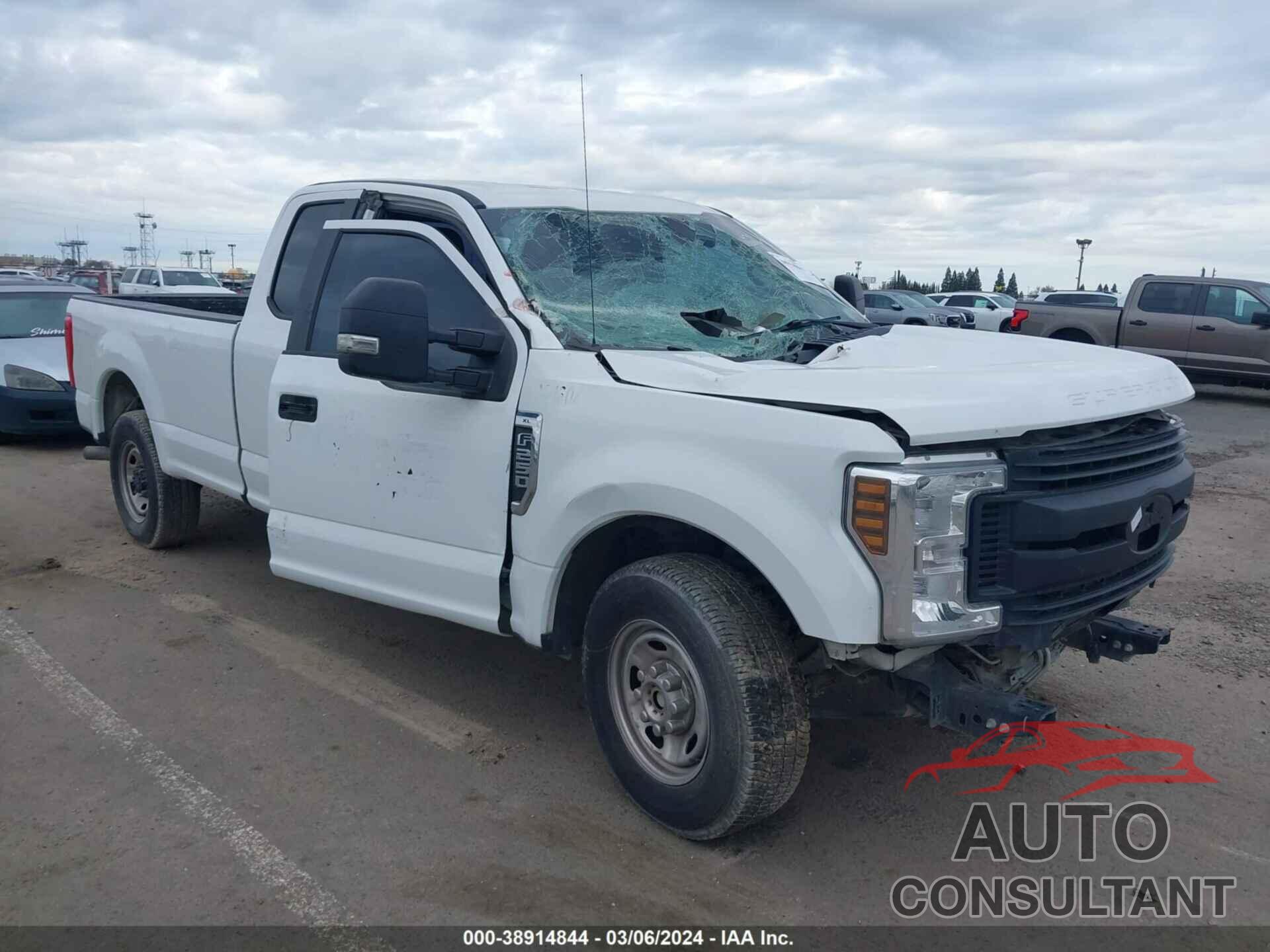 FORD F-250 2018 - 1FT7X2A60JEC58760