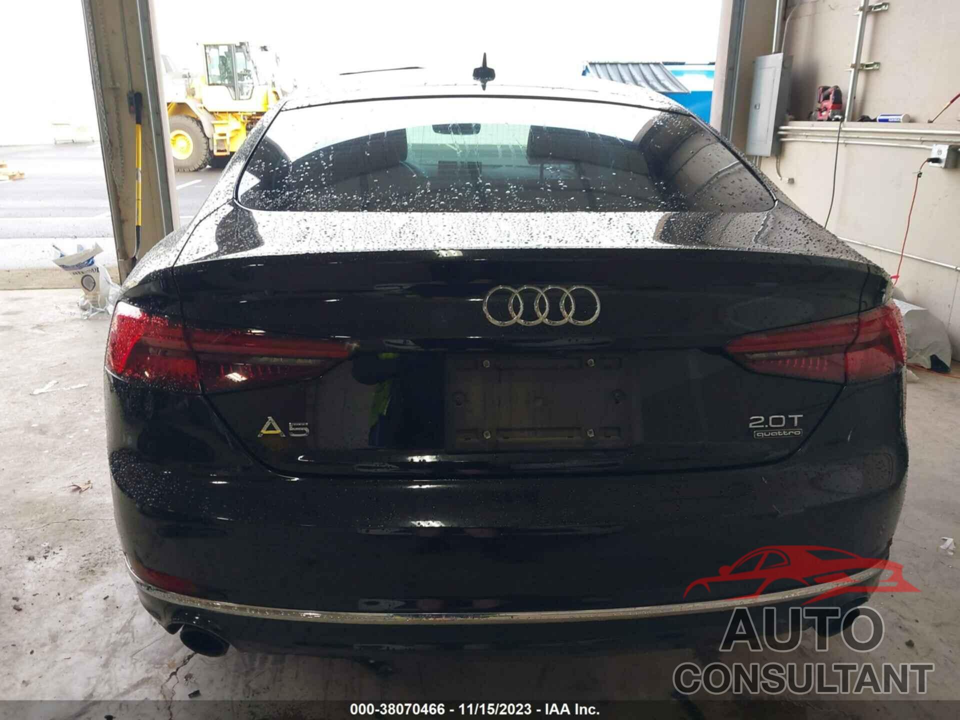 AUDI A5 2018 - WAUANCF5XJA048219