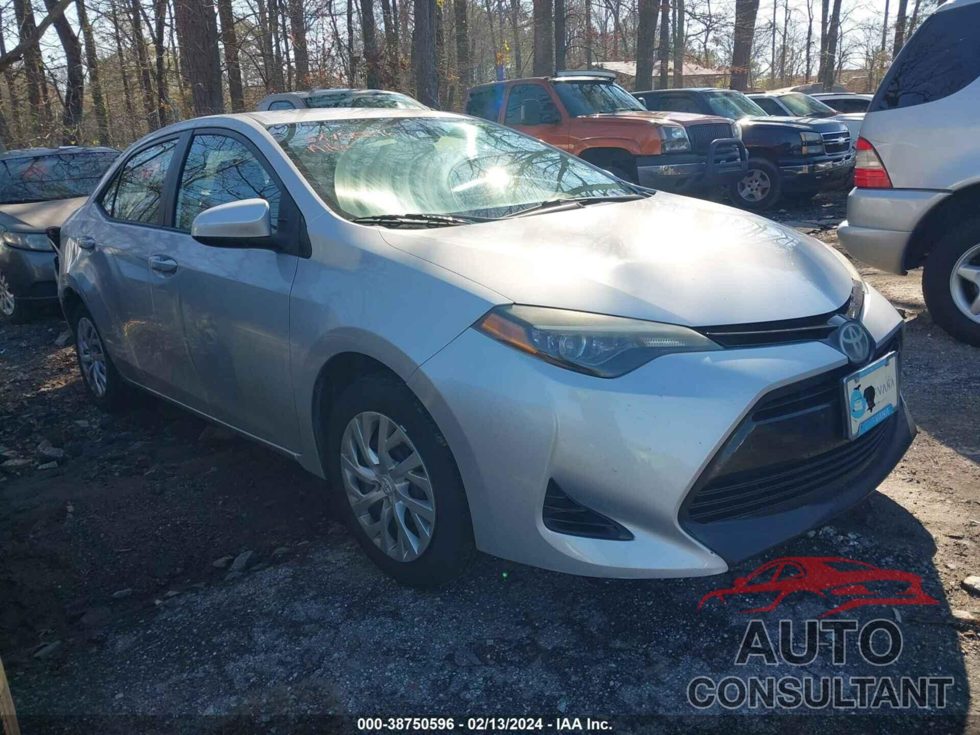 TOYOTA COROLLA 2017 - 5YFBURHE5HP729856