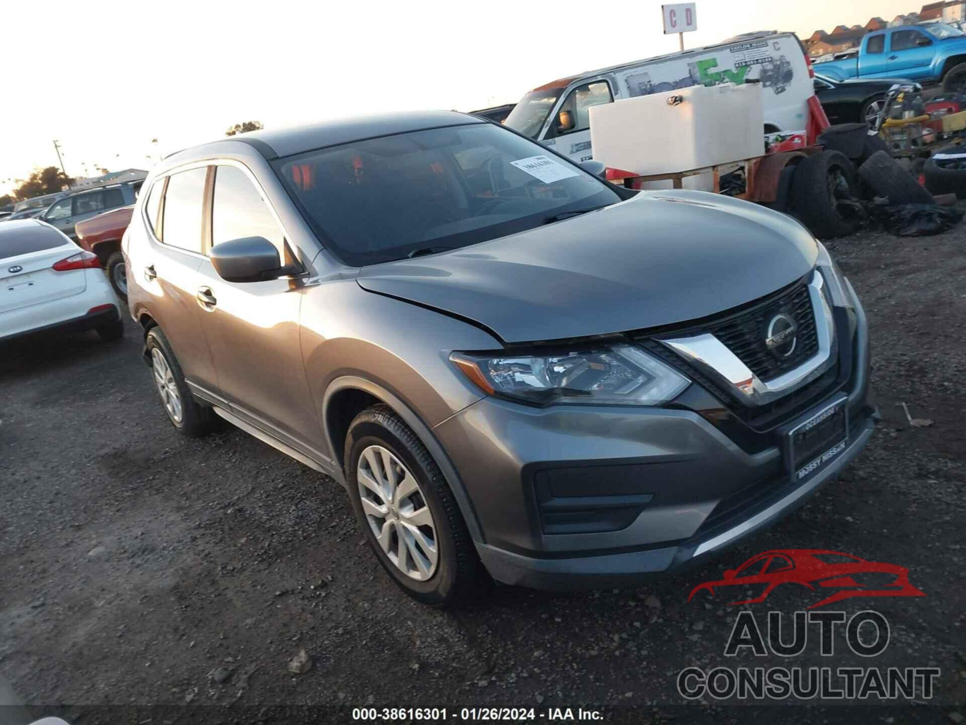 NISSAN ROGUE 2018 - KNMAT2MT6JP617245