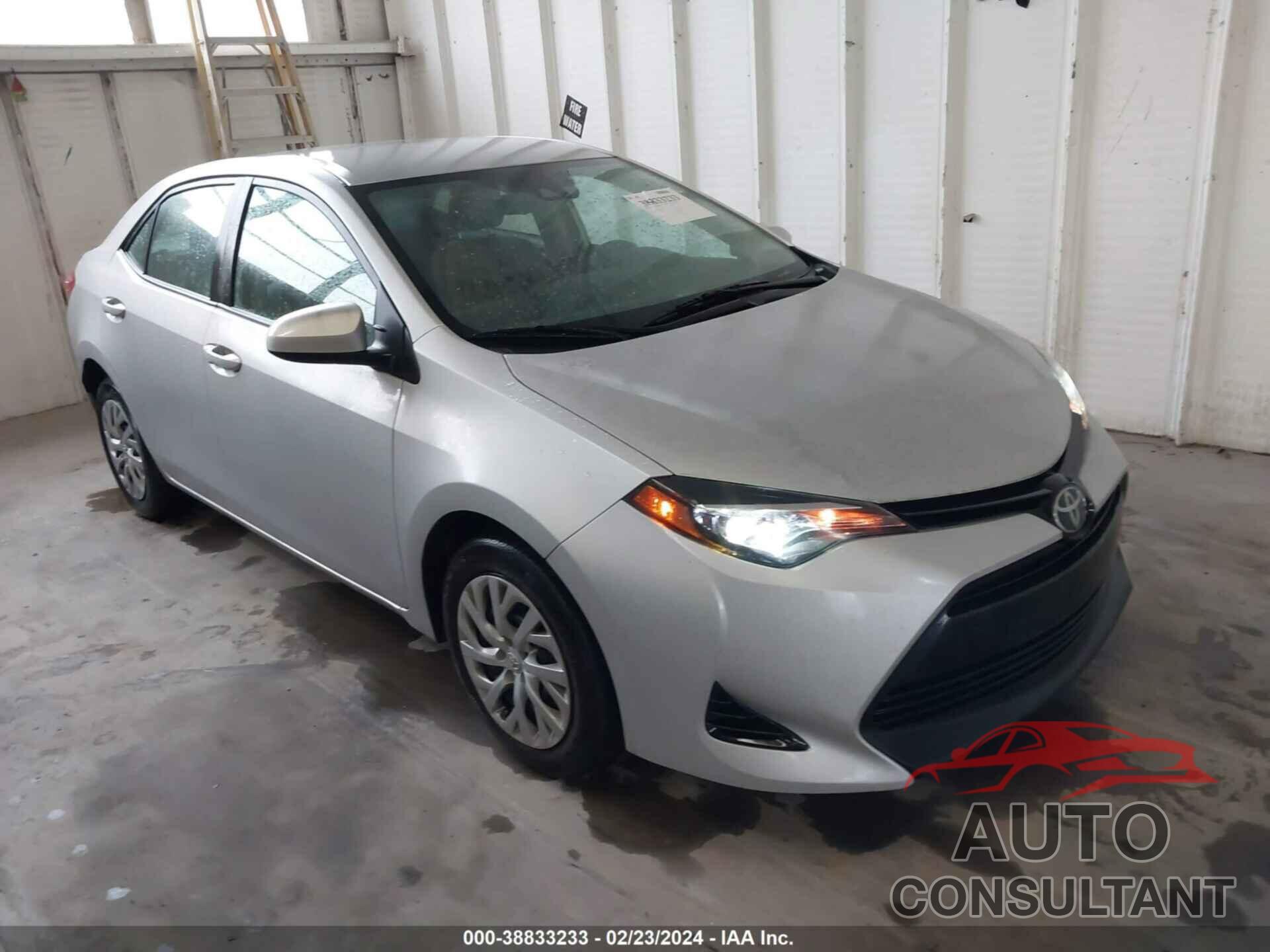 TOYOTA COROLLA 2018 - 2T1BURHE9JC032163