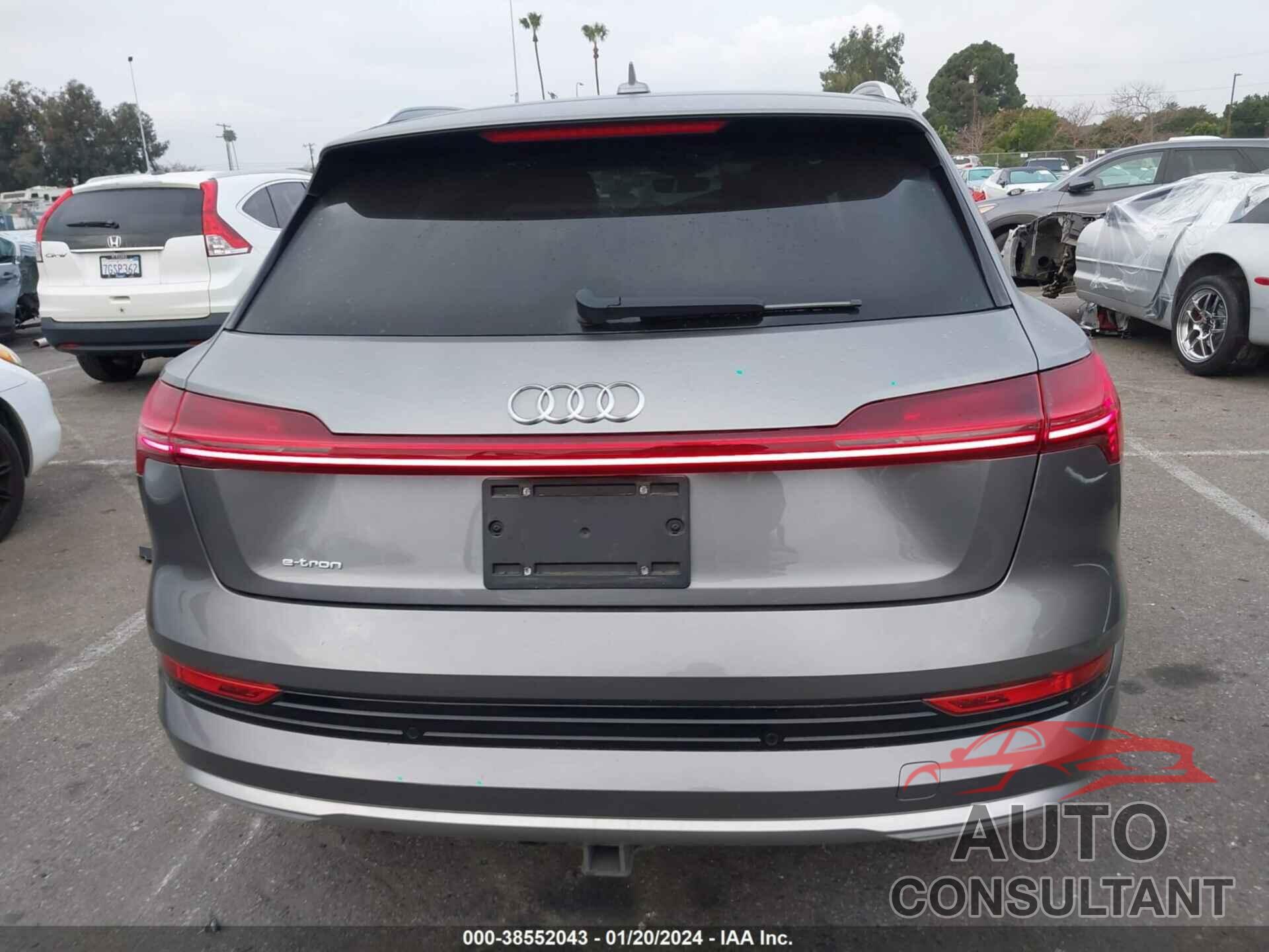 AUDI E-TRON 2019 - WA1VABGE8KB016688