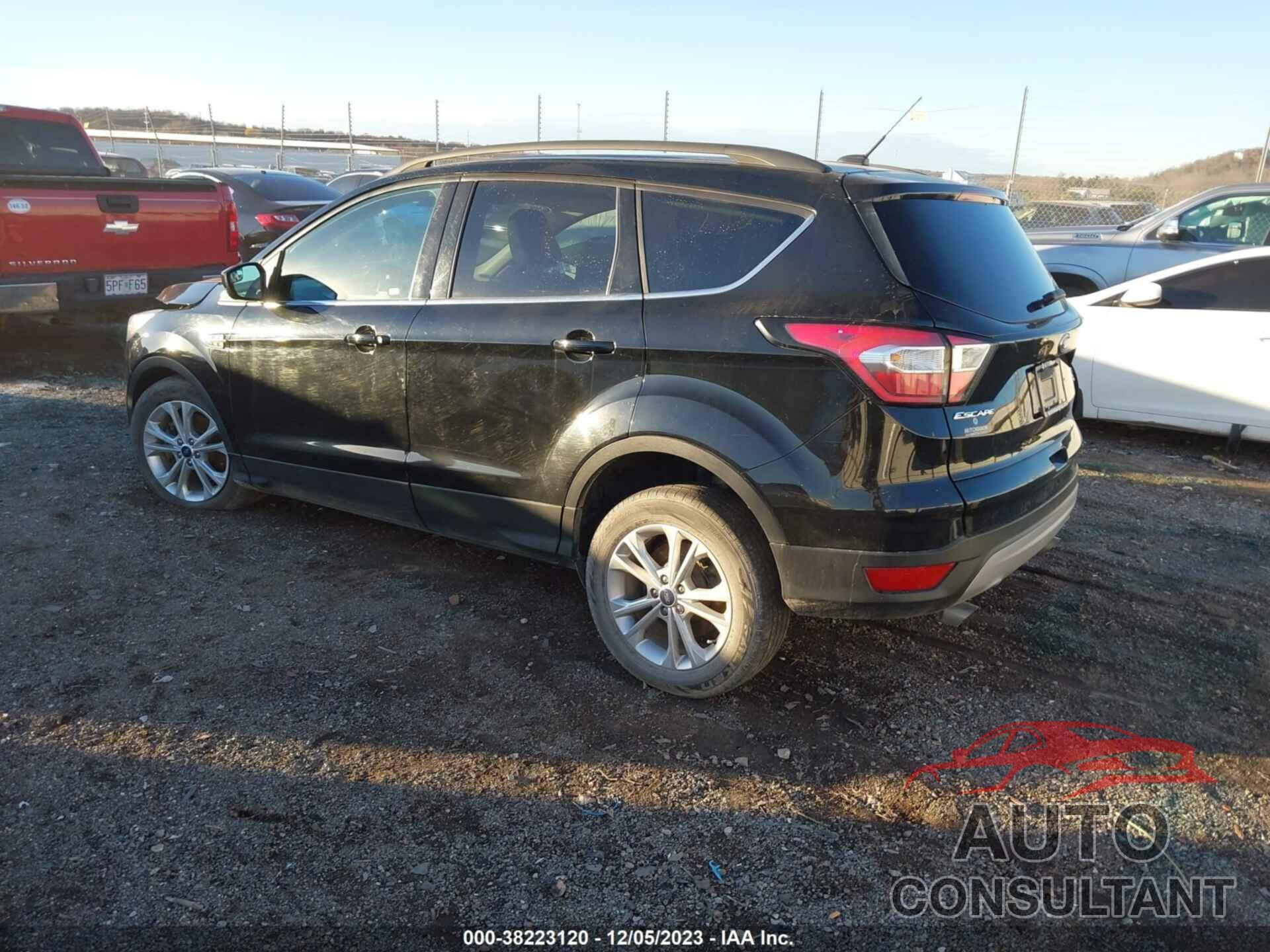 FORD ESCAPE 2018 - 1FMCU9GD2JUC04092