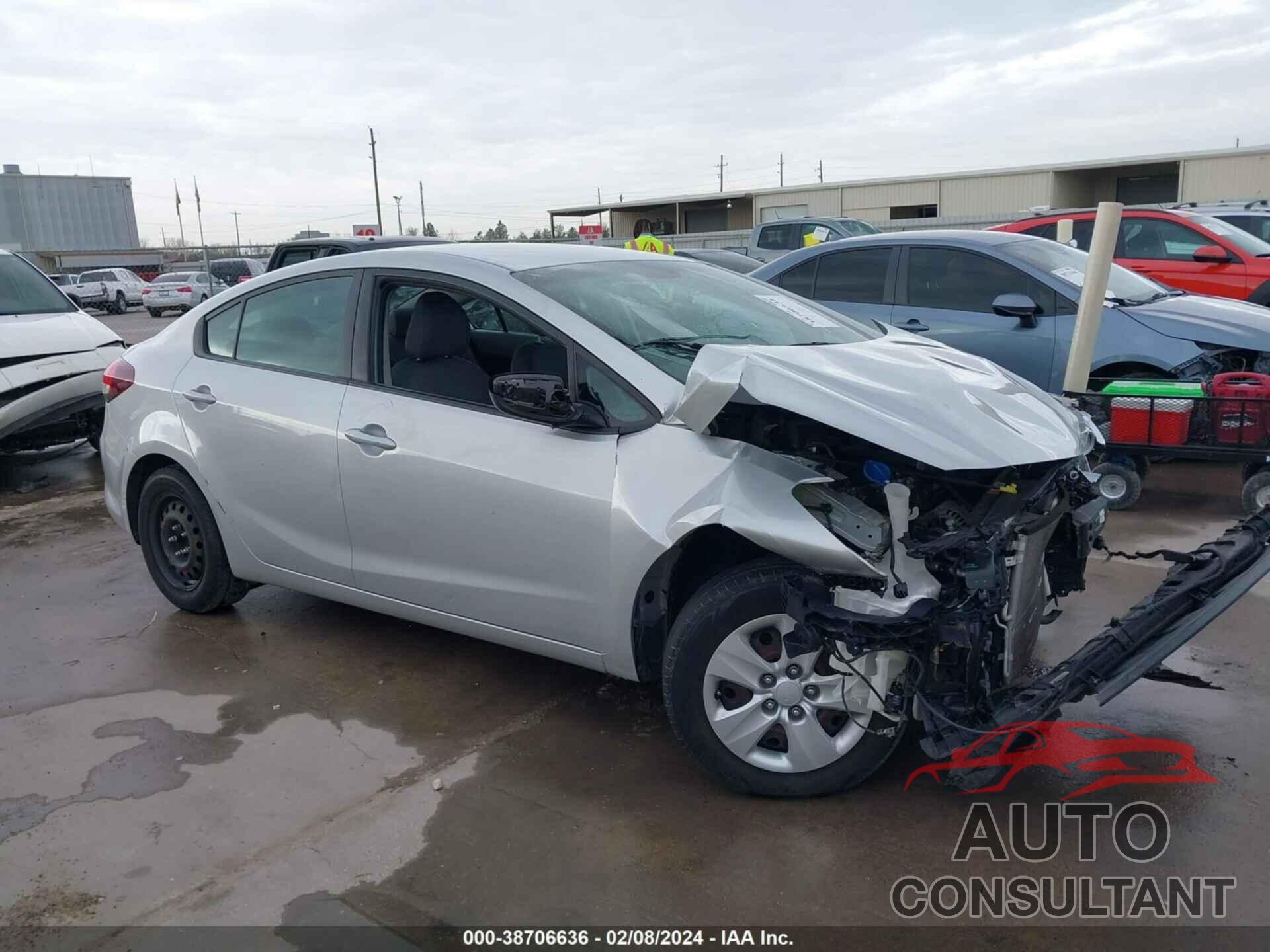 KIA FORTE 2018 - 3KPFK4A78JE210085