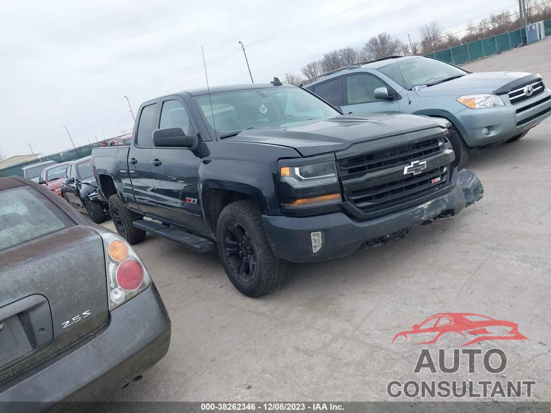 CHEVROLET SILVERADO 1500 2018 - 1GCVKREC2JZ193711