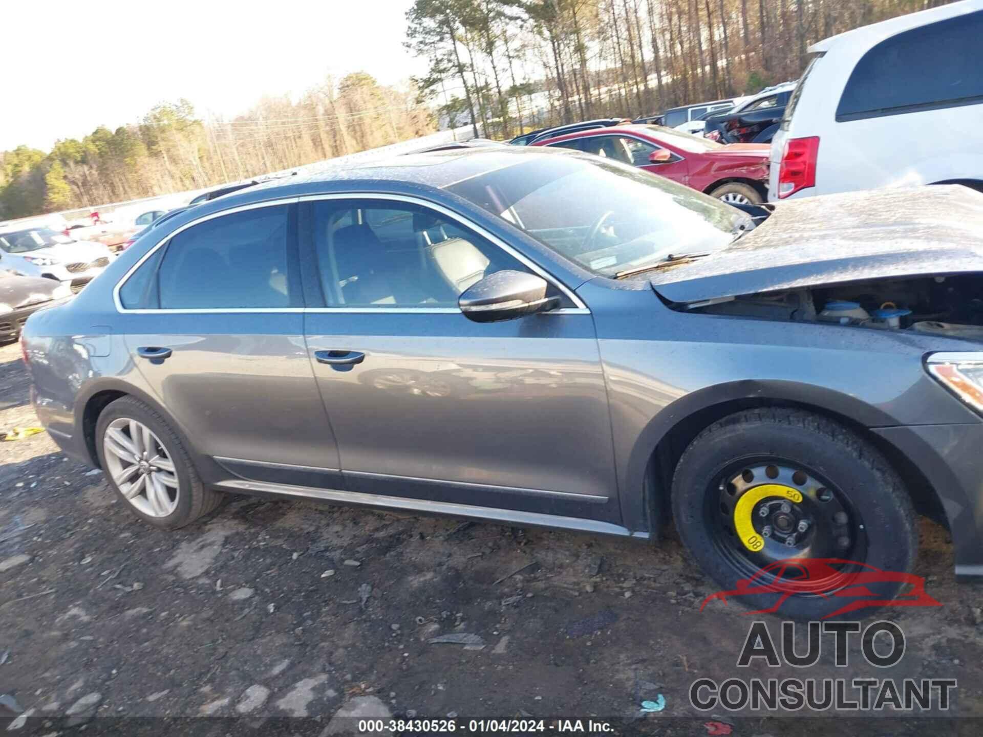 VOLKSWAGEN PASSAT 2017 - 1VWGT7A31HC048878