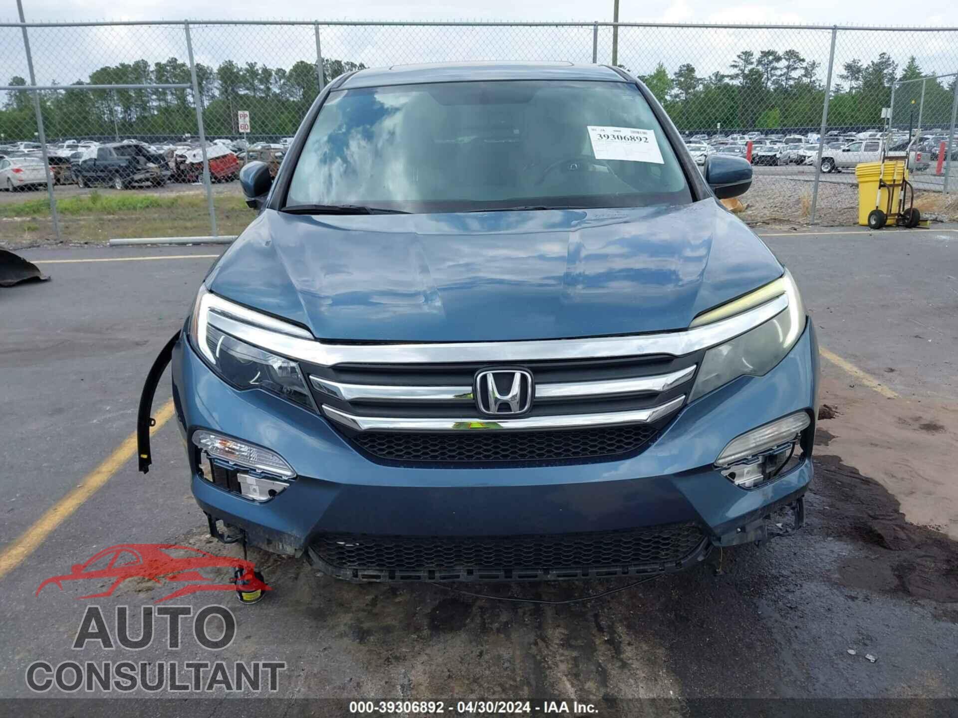 HONDA PILOT 2016 - 5FNYF5H75GB016271