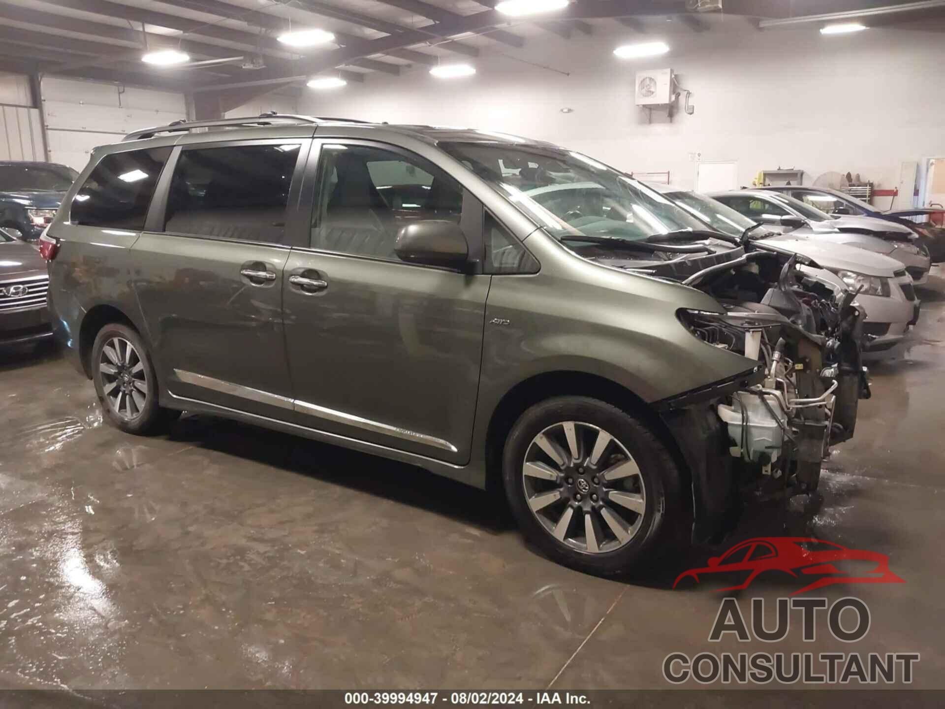 TOYOTA SIENNA 2019 - 5TDDZ3DC2KS219460