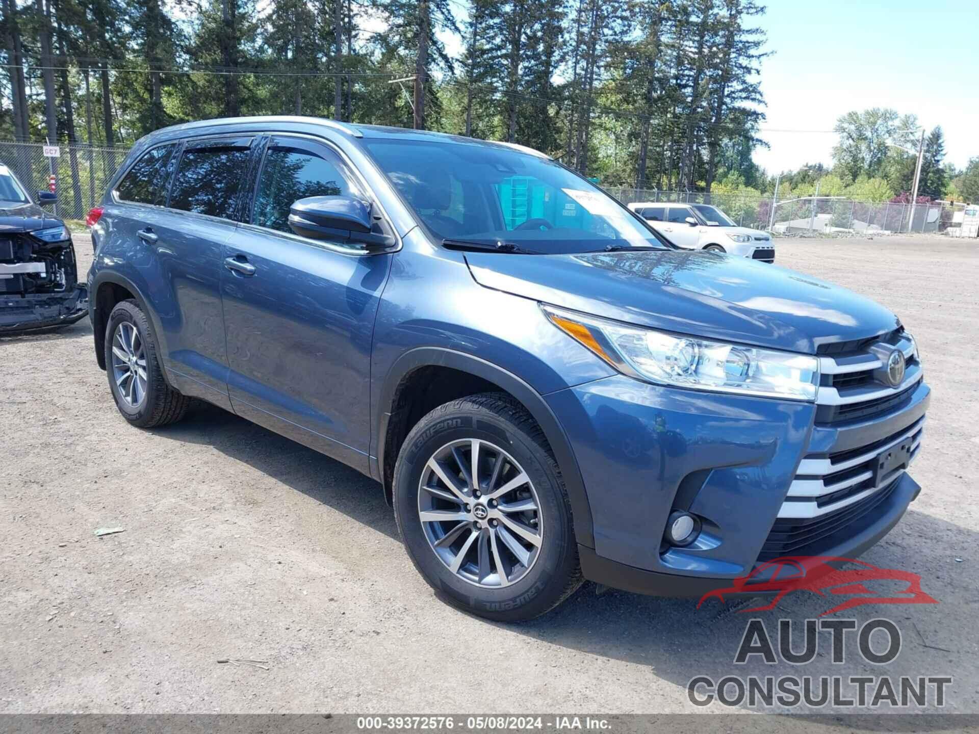 TOYOTA HIGHLANDER 2018 - 5TDJZRFH7JS901795