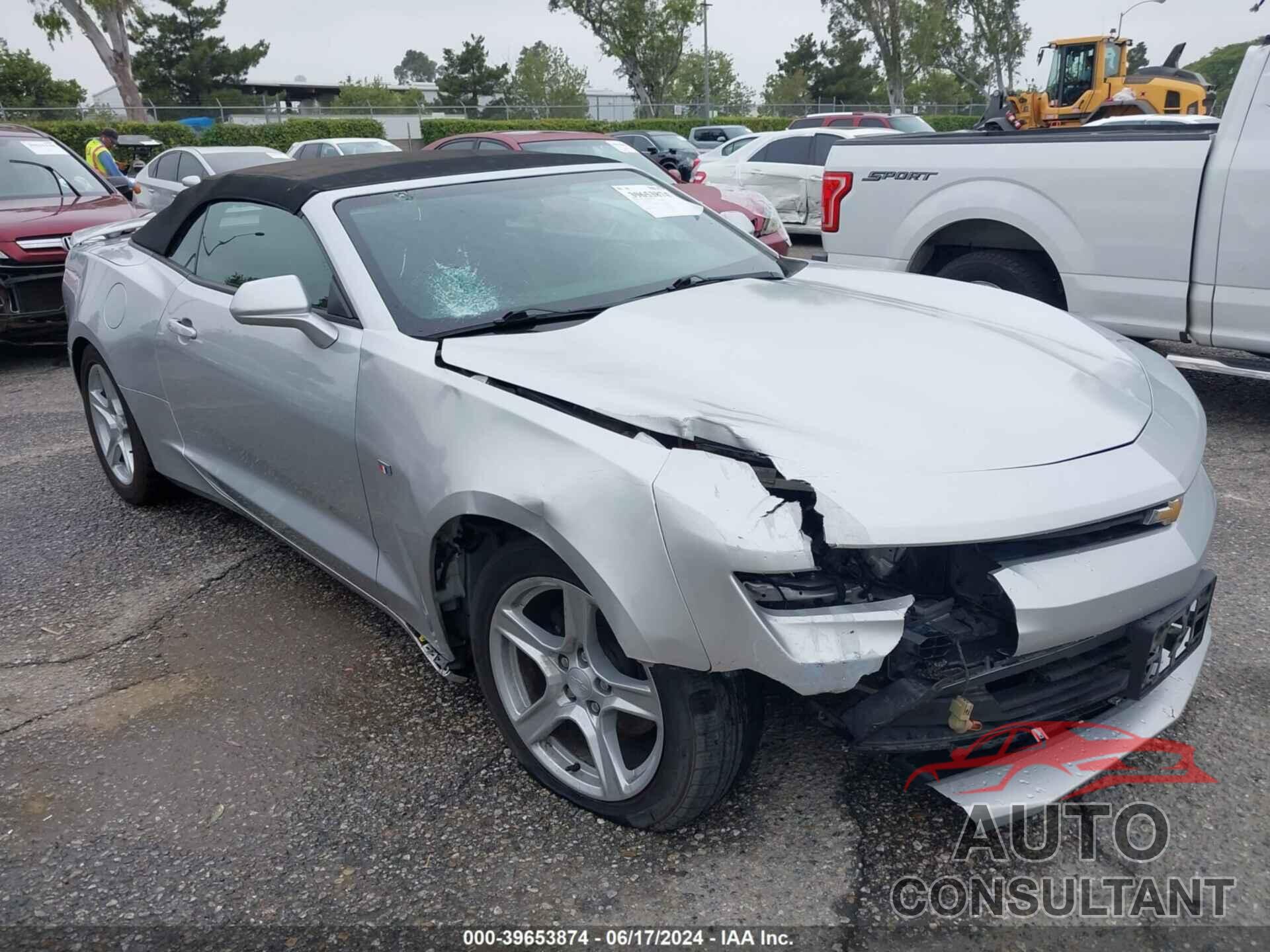 CHEVROLET CAMARO 2018 - 1G1FB3DX1J0178832