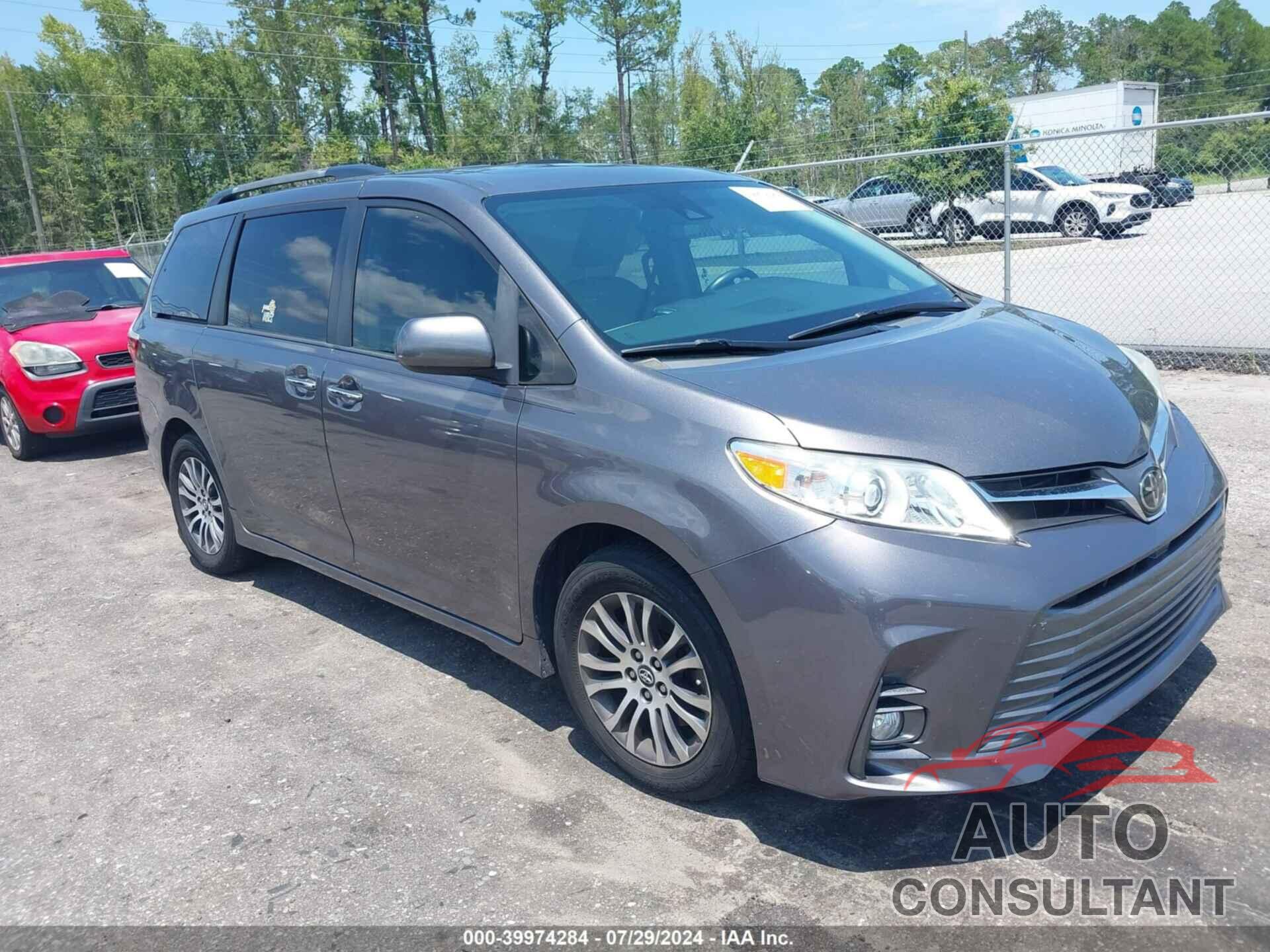 TOYOTA SIENNA 2018 - 5TDYZ3DCXJS913863