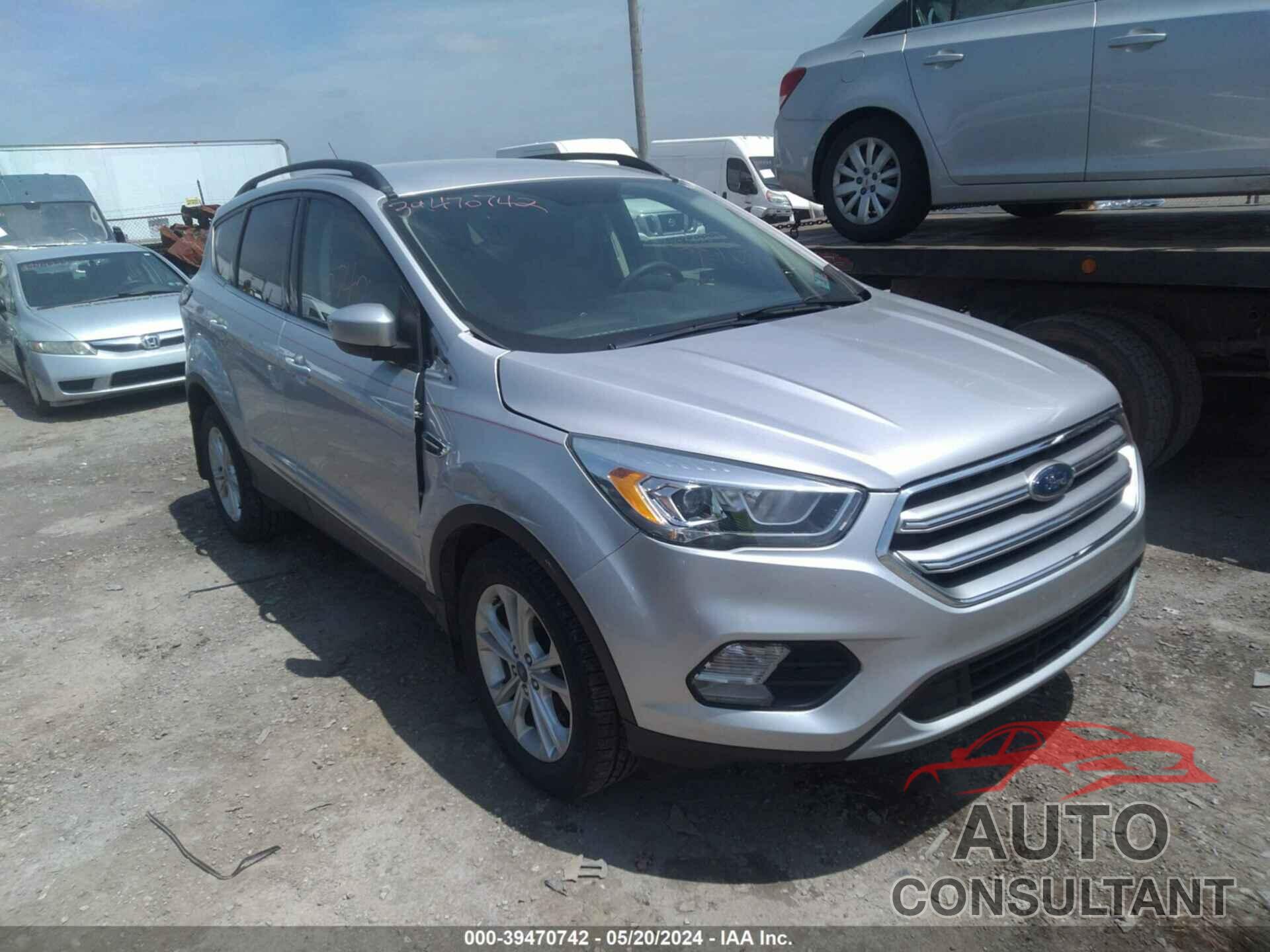 FORD ESCAPE 2017 - 1FMCU9GD7HUC70759