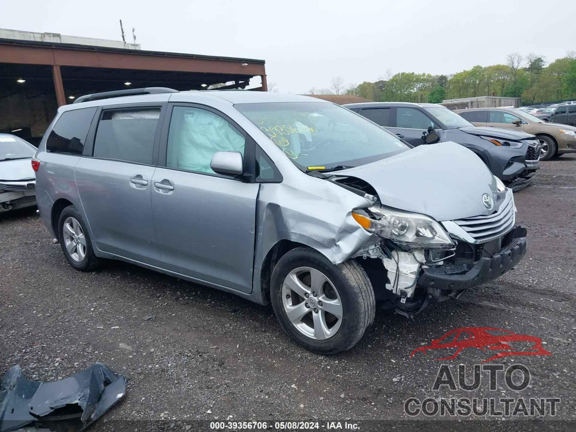 TOYOTA SIENNA 2016 - 5TDKK3DC2GS752881