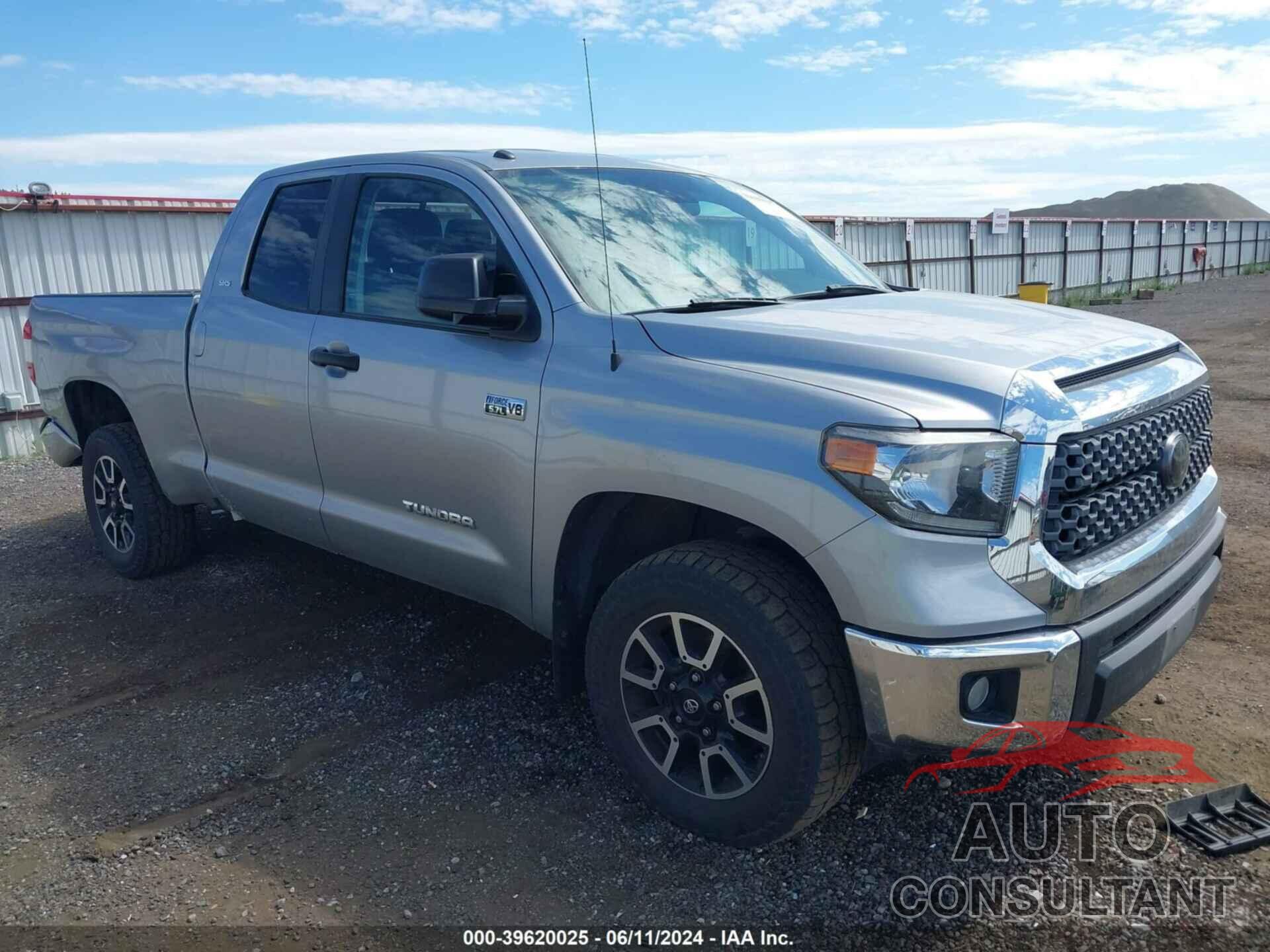 TOYOTA TUNDRA 2018 - 5TFUY5F14JX772694