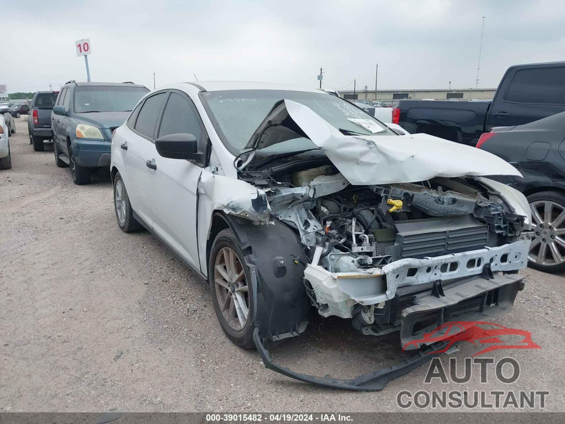 FORD FOCUS 2016 - 1FADP3E24GL255810