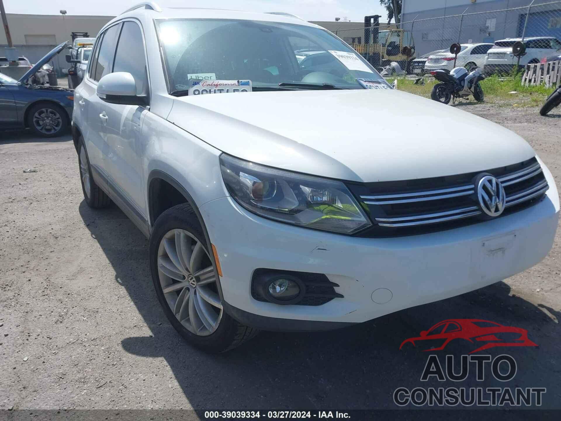 VOLKSWAGEN TIGUAN 2016 - WVGAV7AX1GW563023