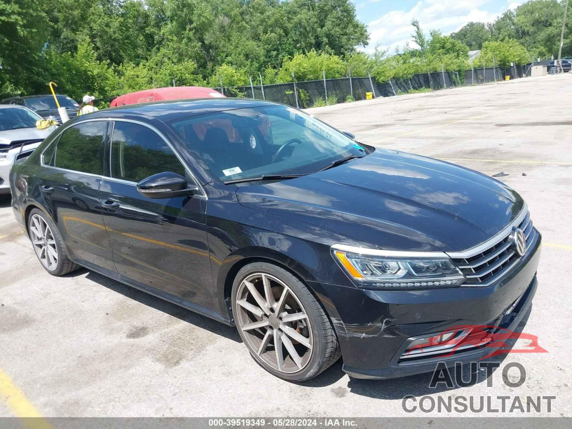 VOLKSWAGEN PASSAT 2018 - 1VWBA7A35JC024136