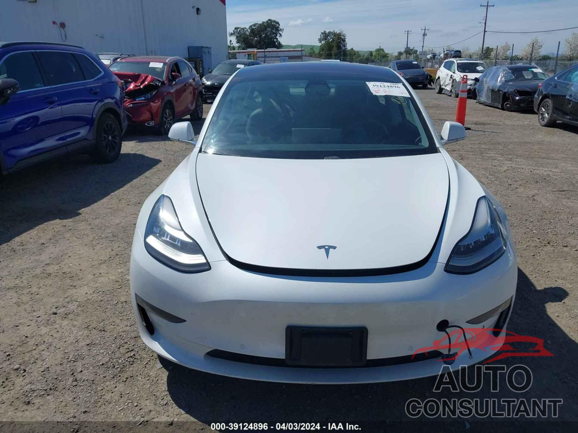 TESLA MODEL 3 2018 - 5YJ3E1EAXJF049151