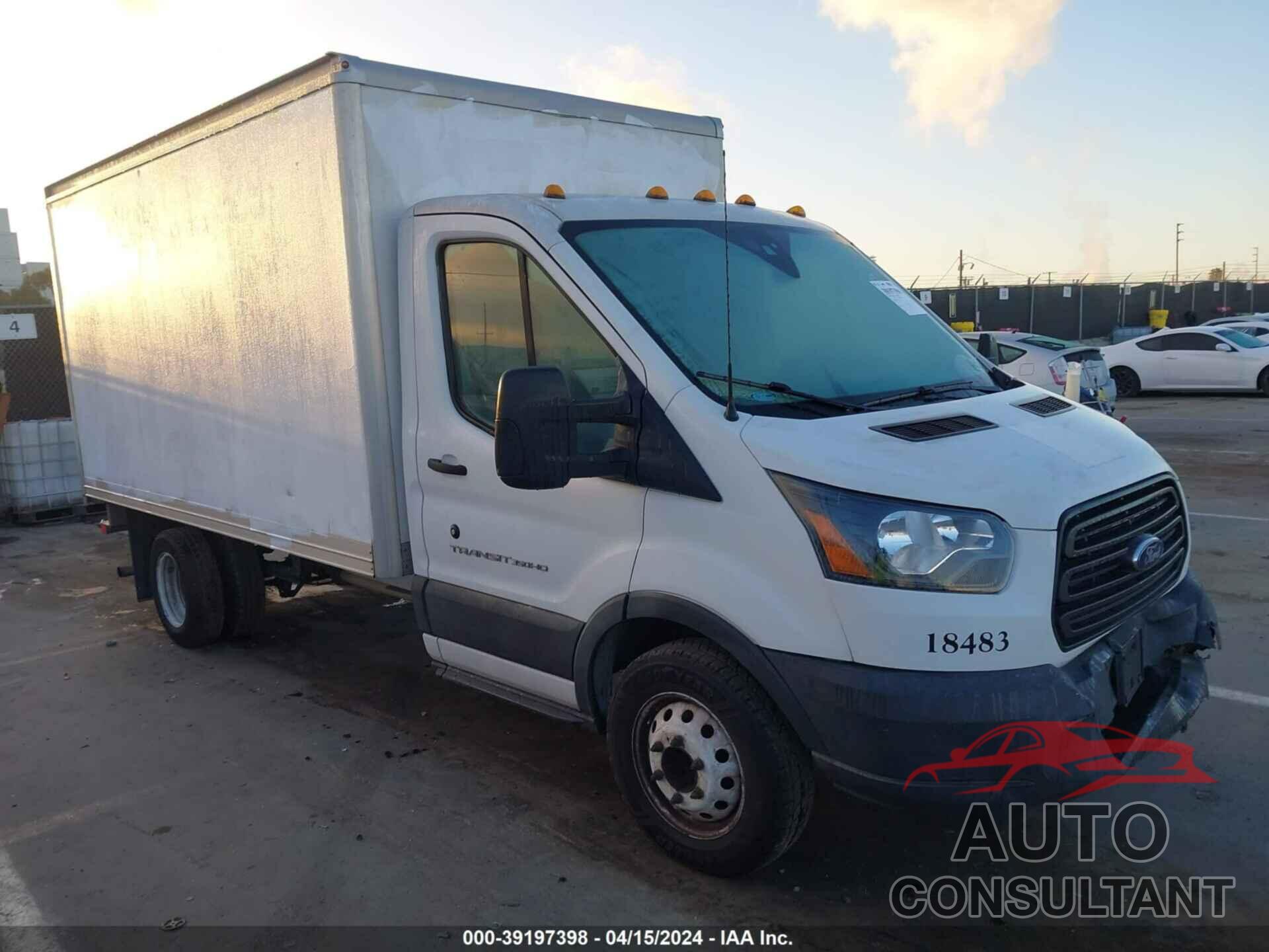 FORD TRANSIT-350 CAB 2018 - 1FDBF8ZM1JKA62181