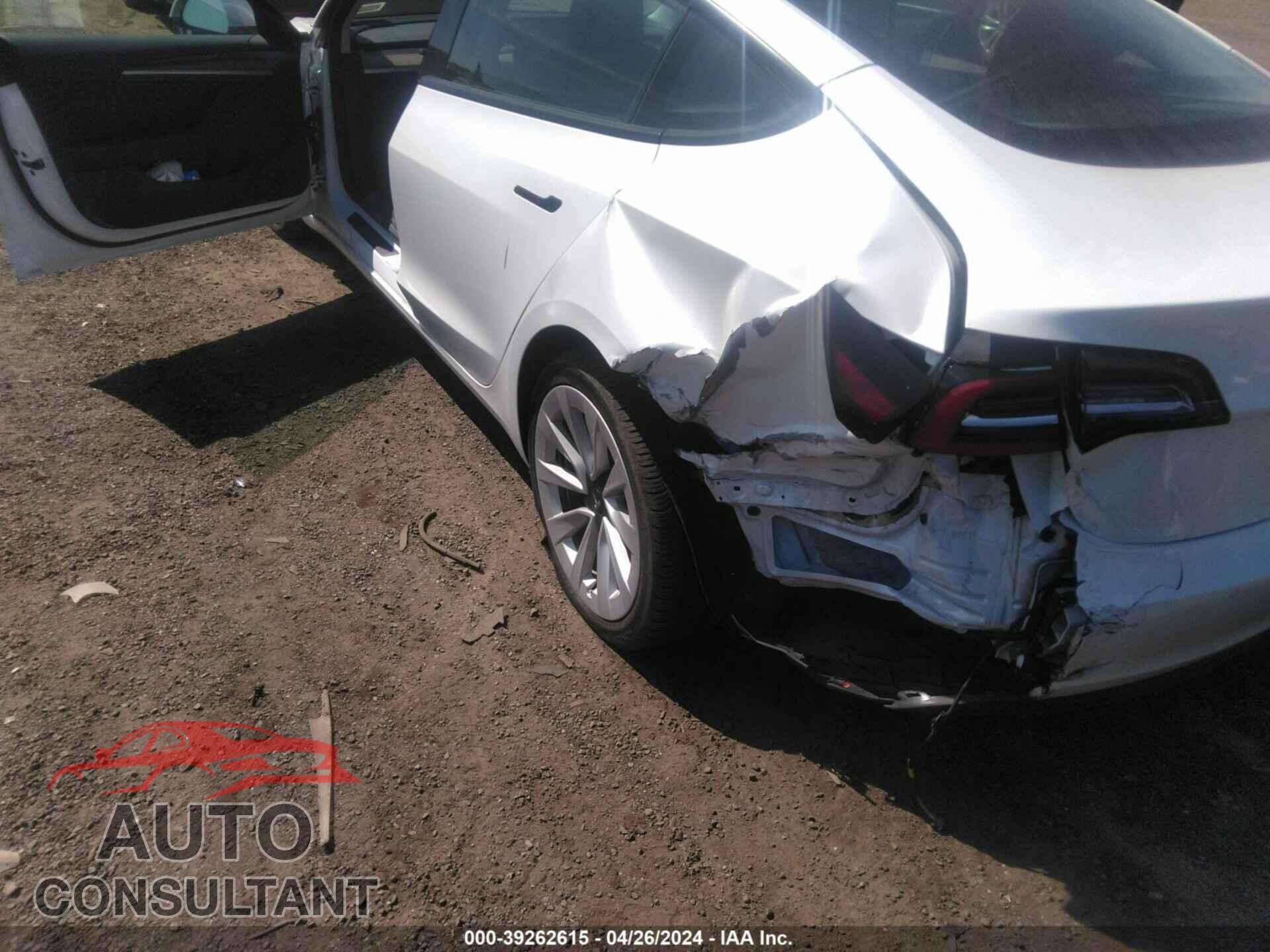 TESLA MODEL 3 2022 - 5YJ3E1EB8NF336941