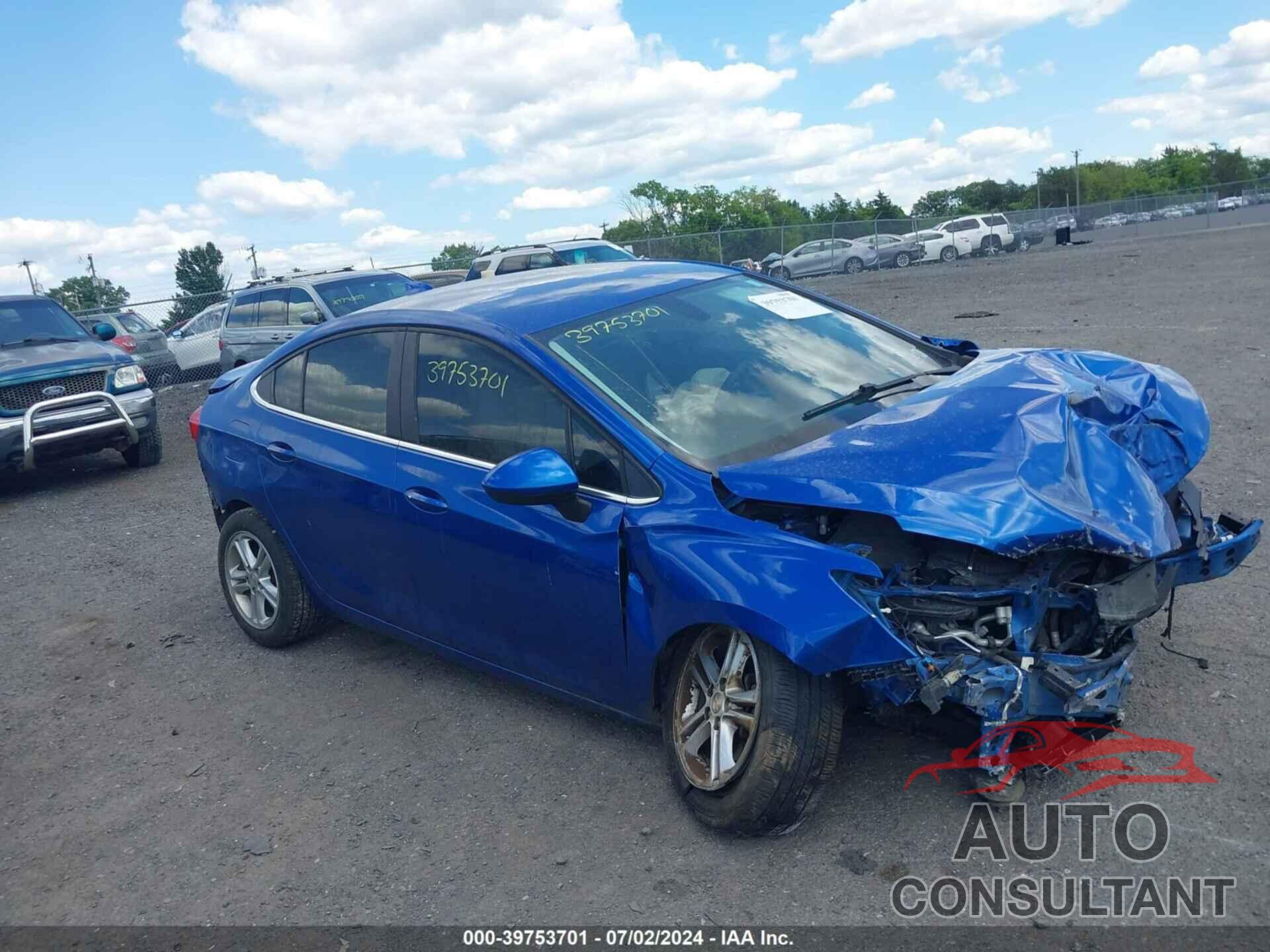 CHEVROLET CRUZE 2018 - 1G1BE5SM2J7222175