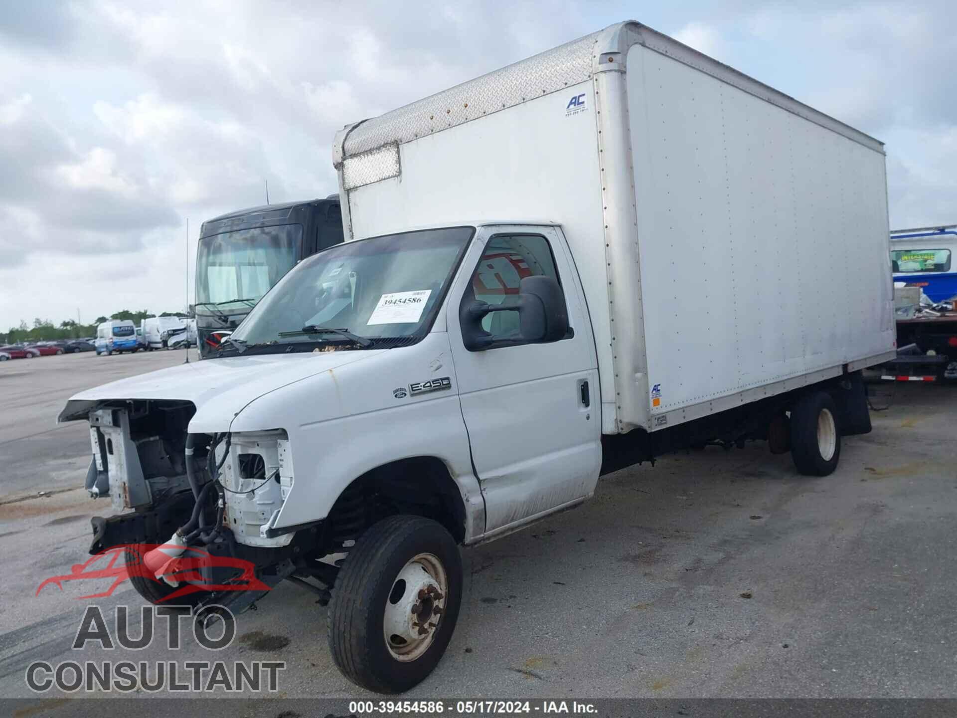 FORD ECONOLINE 2017 - 1FDXE4FS4HDC17275